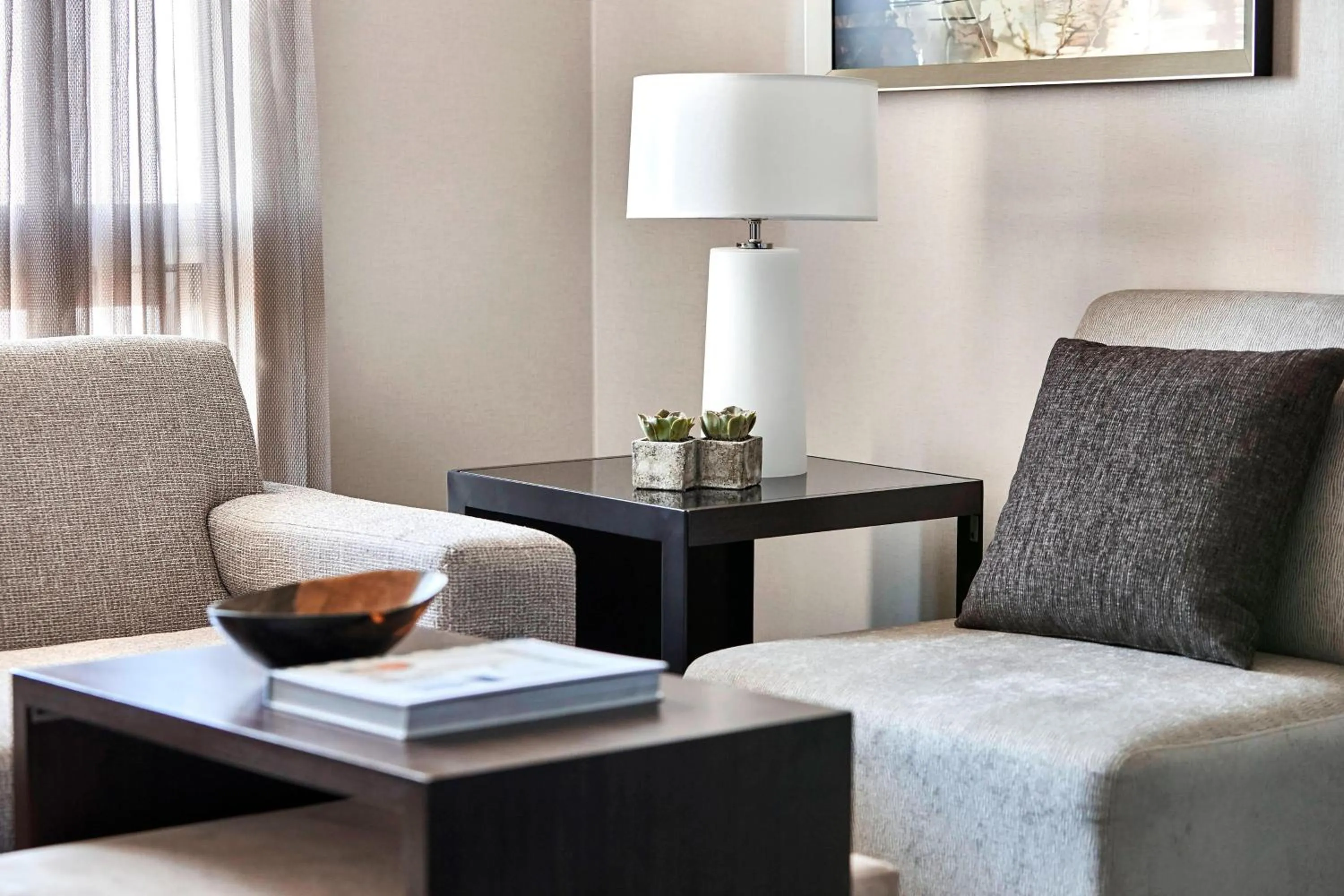 Photo of the whole room in Los Angeles Airport Marriott