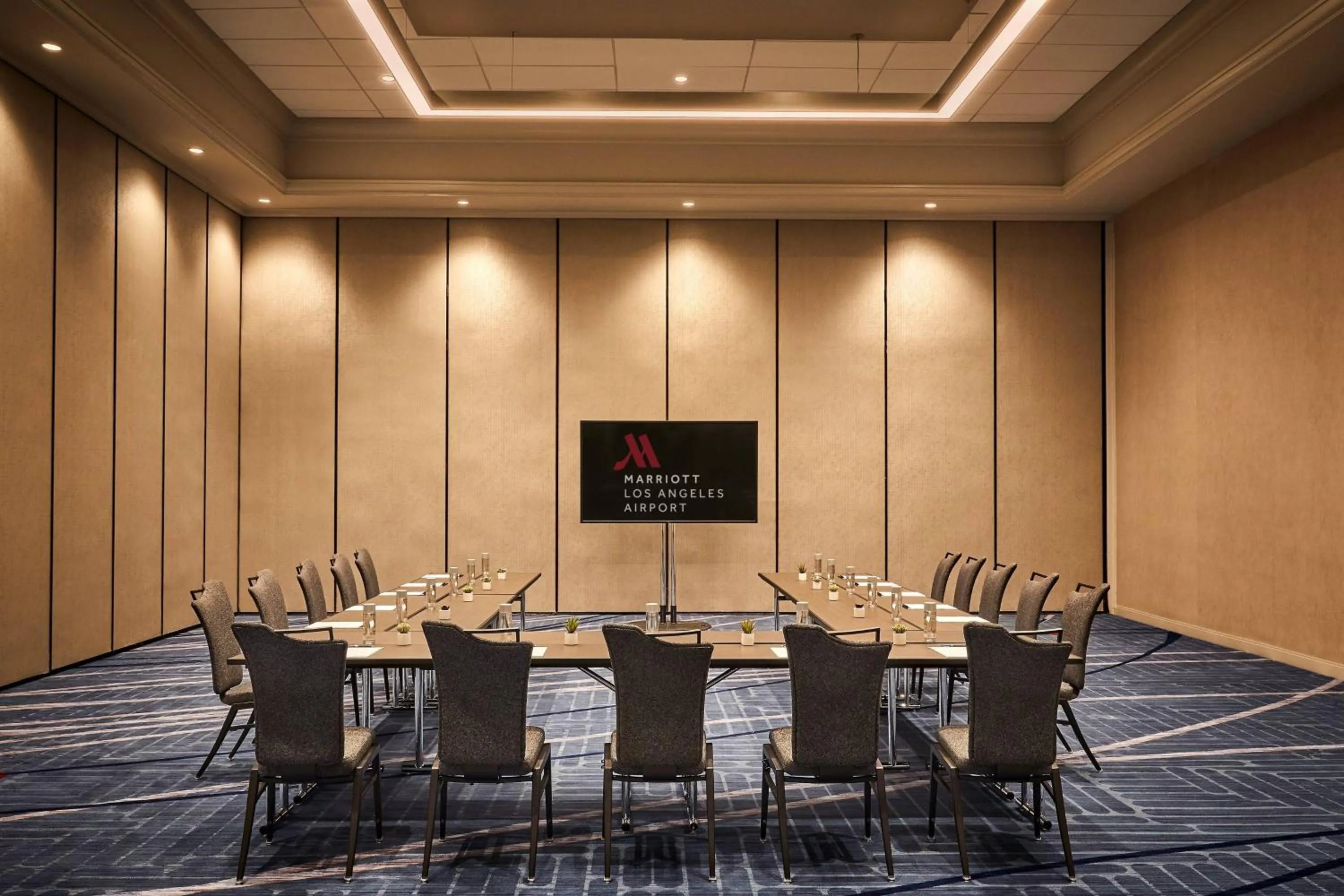 Meeting/conference room in Los Angeles Airport Marriott