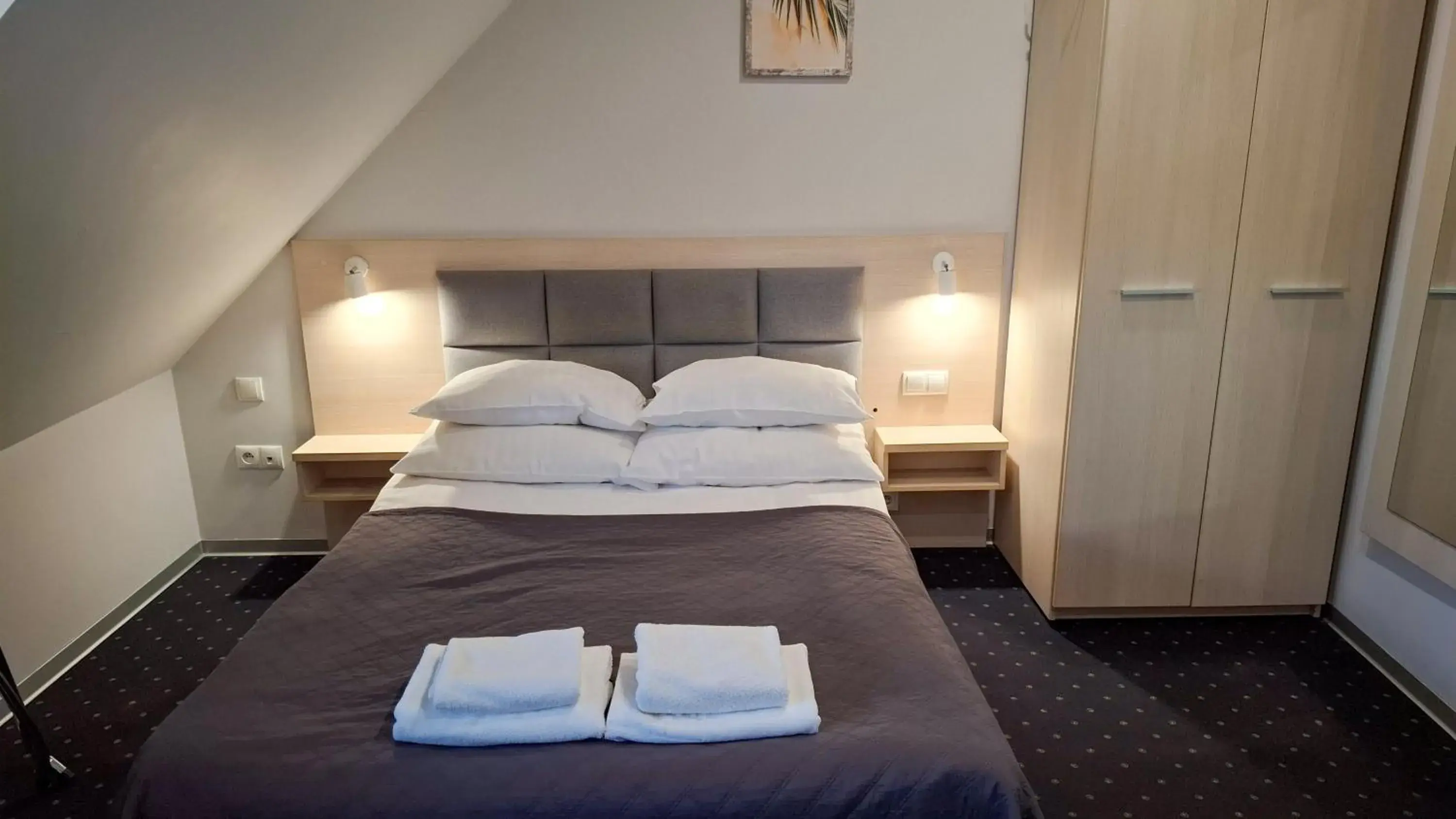 Double Room in Hotel Podjadek Double Room in Hotel Podjadek