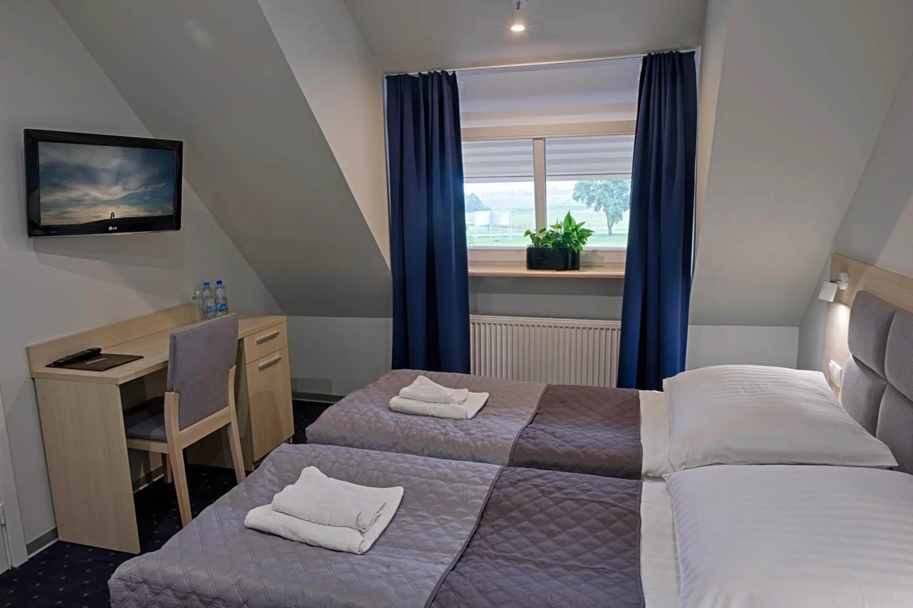 Standard Twin Room in Hotel Podjadek Standard Twin Room in Hotel Podjadek