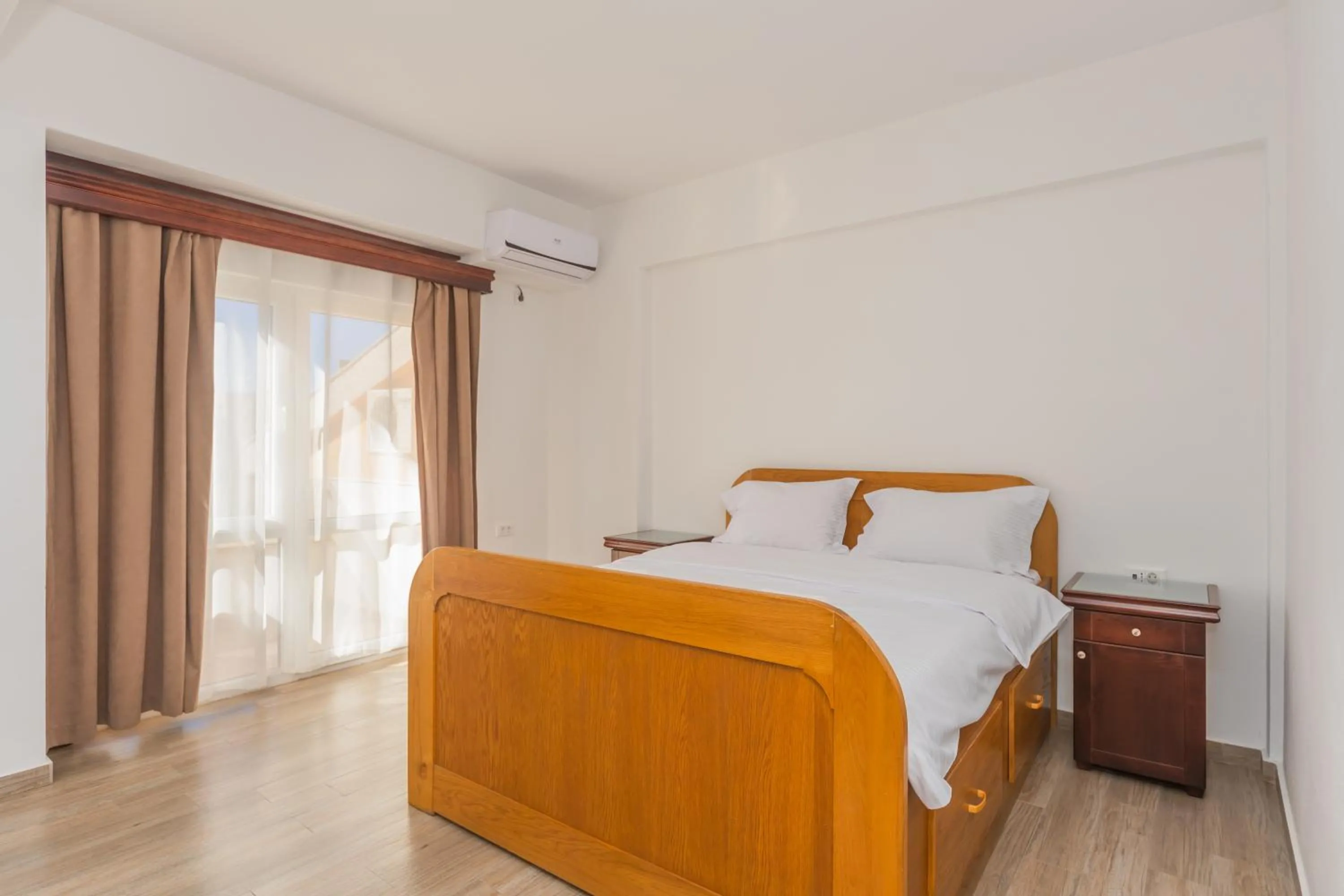 Bedroom, Bed in Hotel Pharos