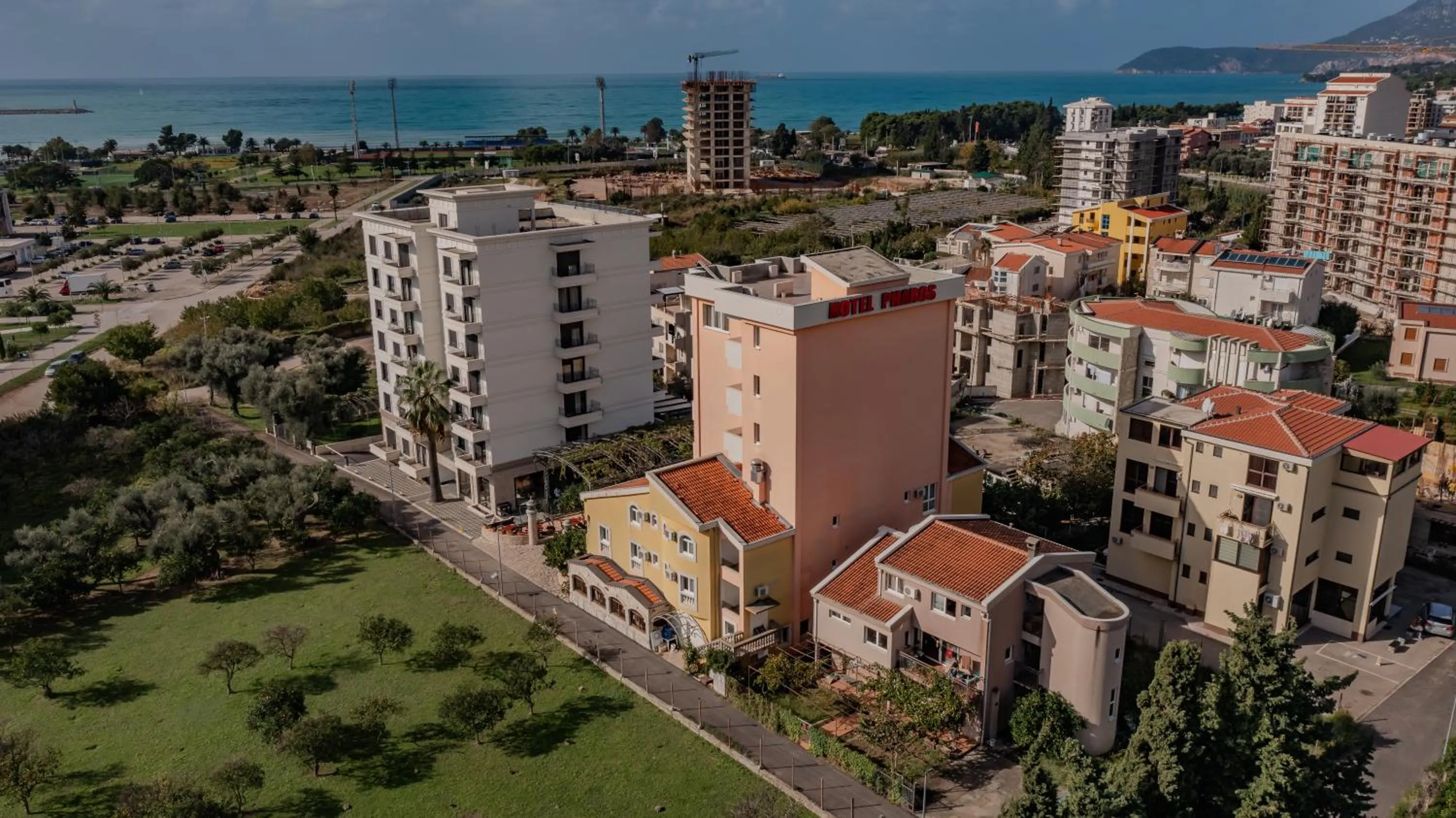 Neighbourhood in Hotel Pharos