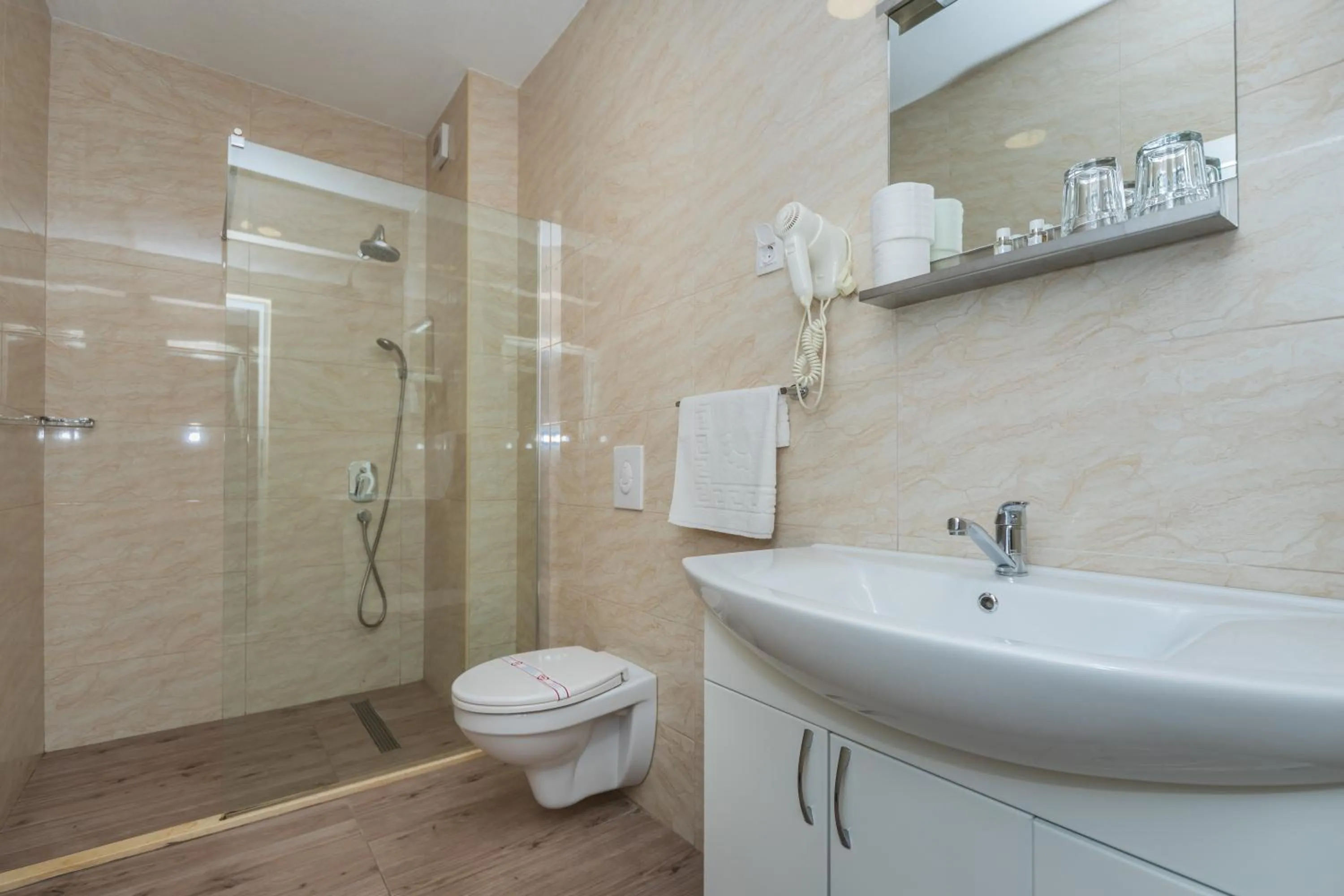 Bathroom in Hotel Pharos
