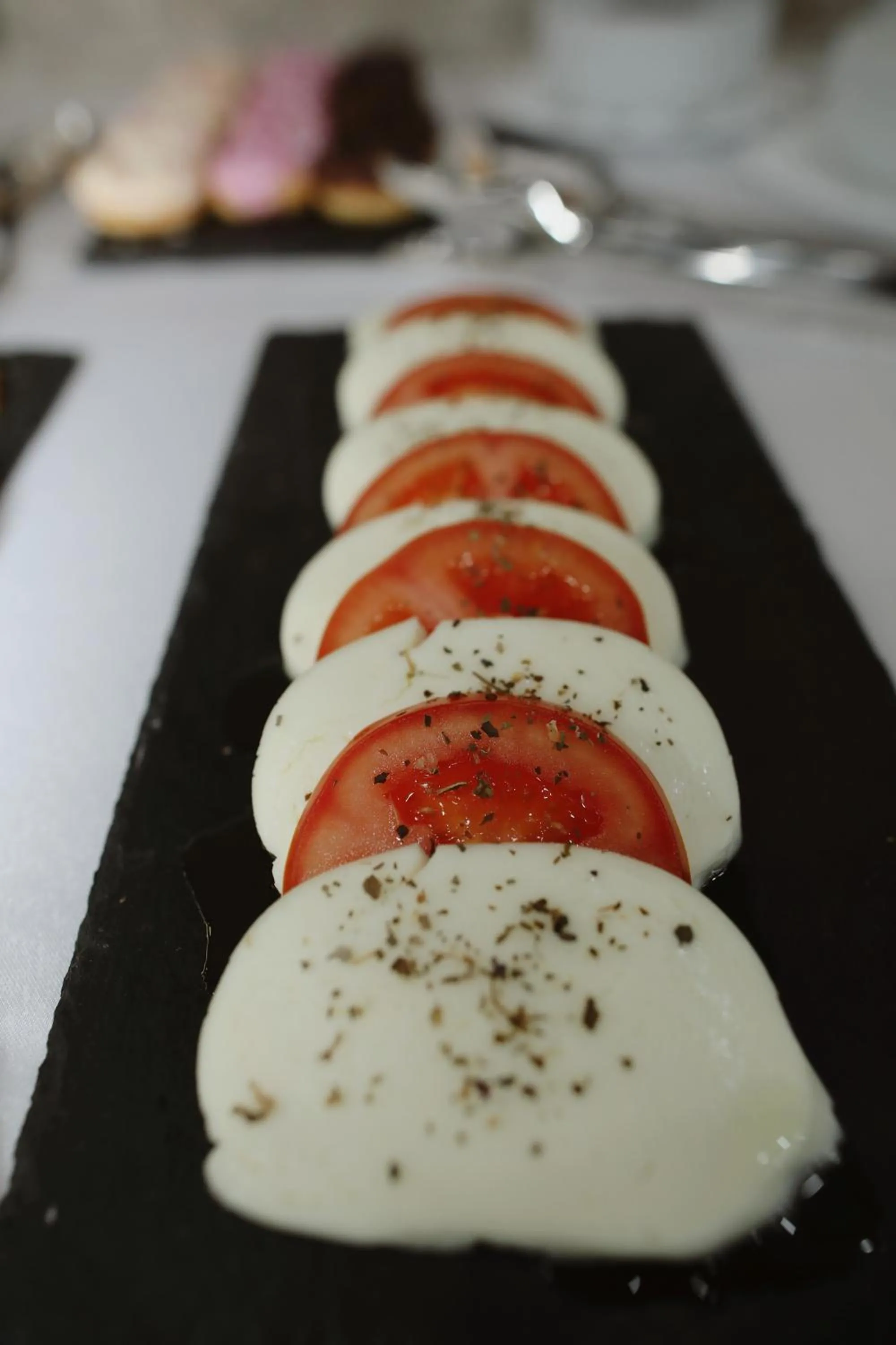 Restaurant/places to eat in Hotel Pharos