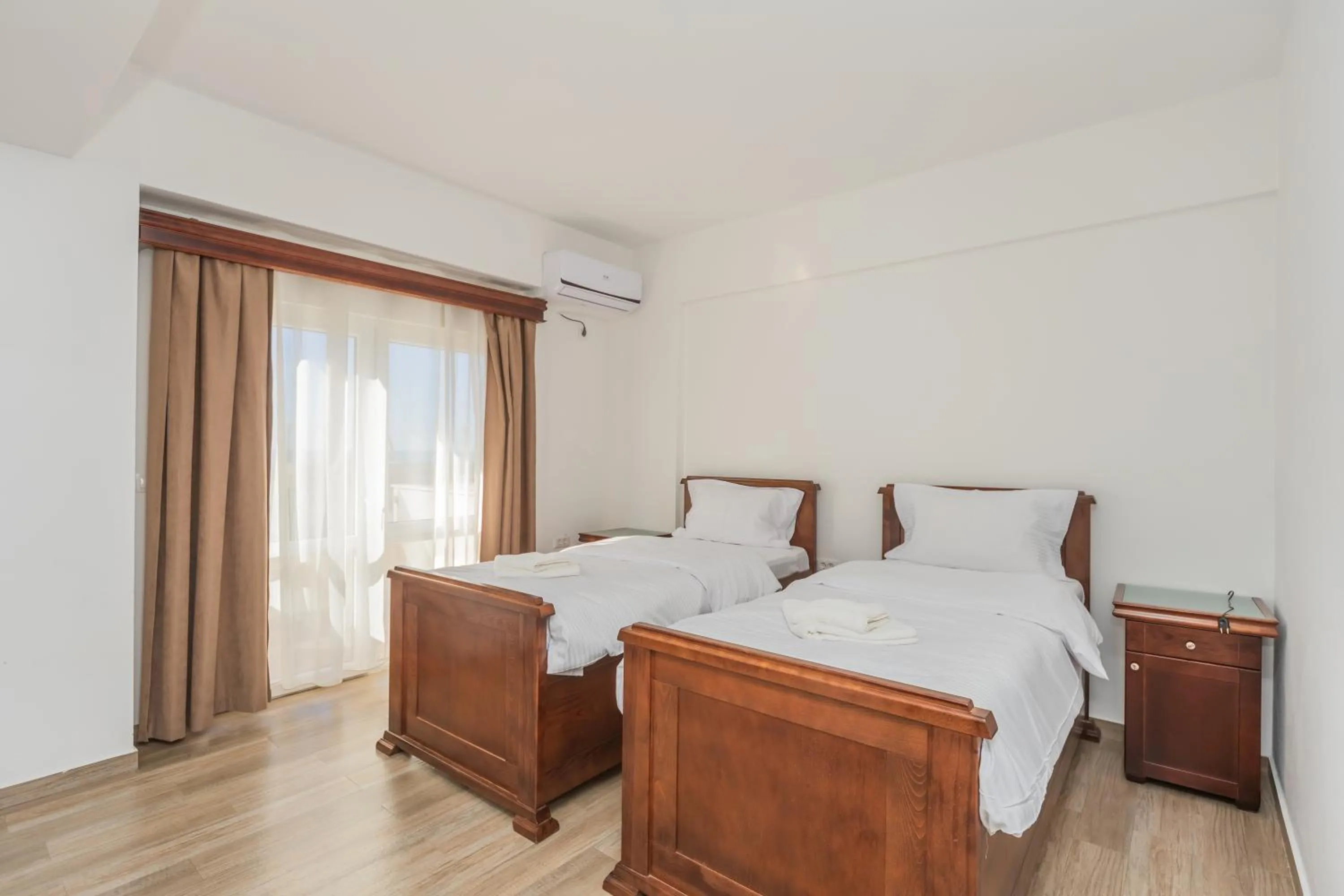 Bedroom, Bed in Hotel Pharos