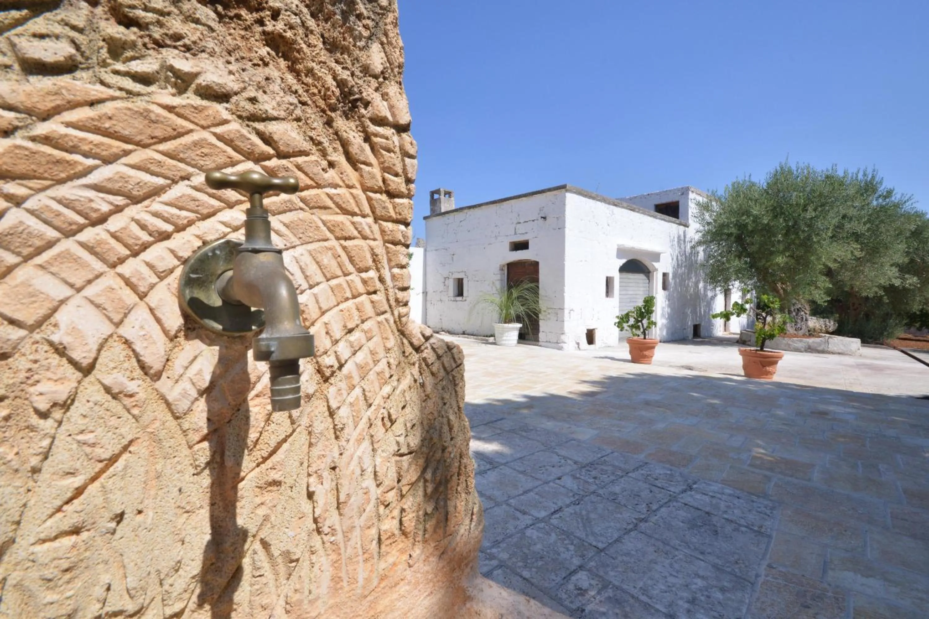 Property building in Trulli Petra Chiara