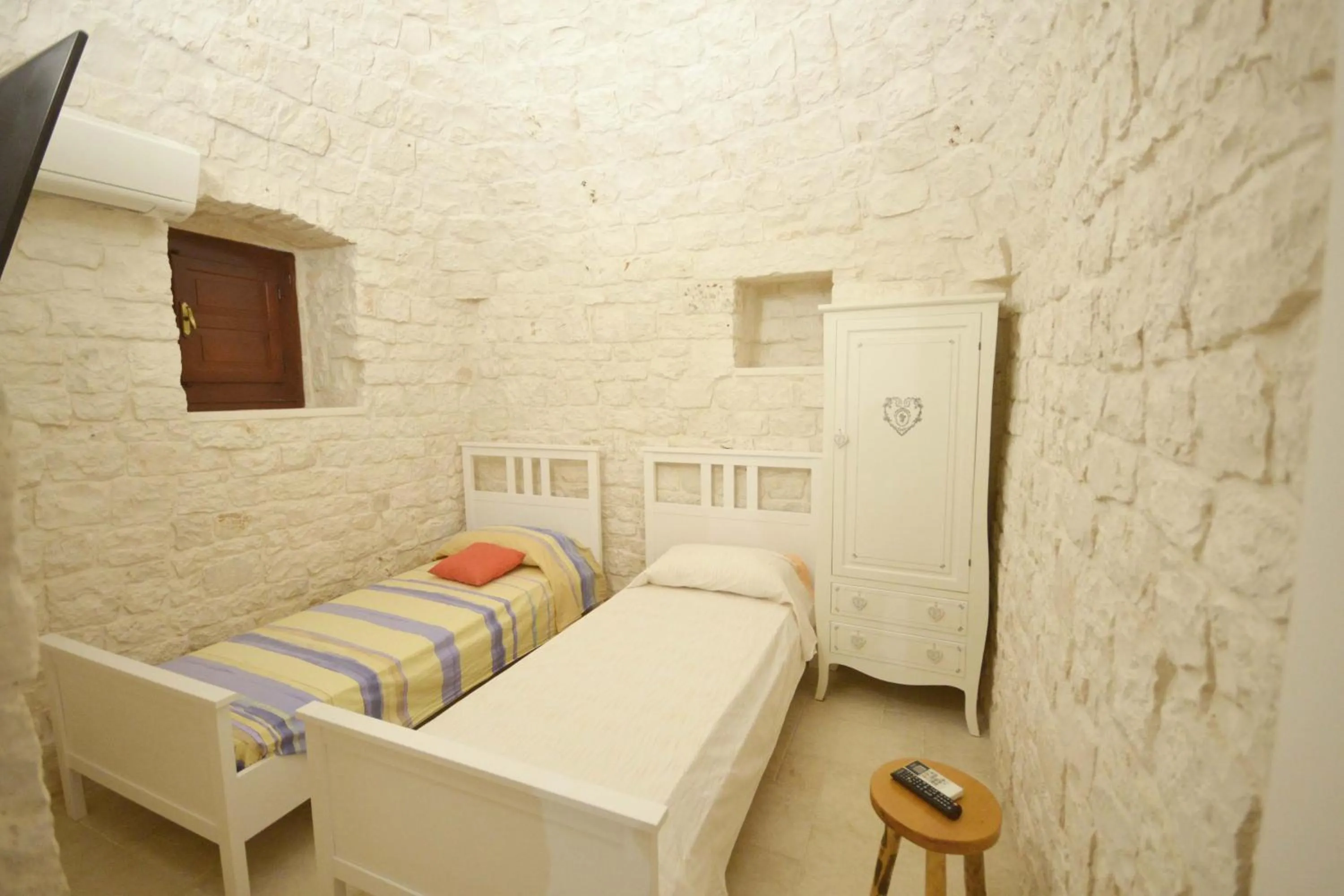 Bed in Trulli Petra Chiara