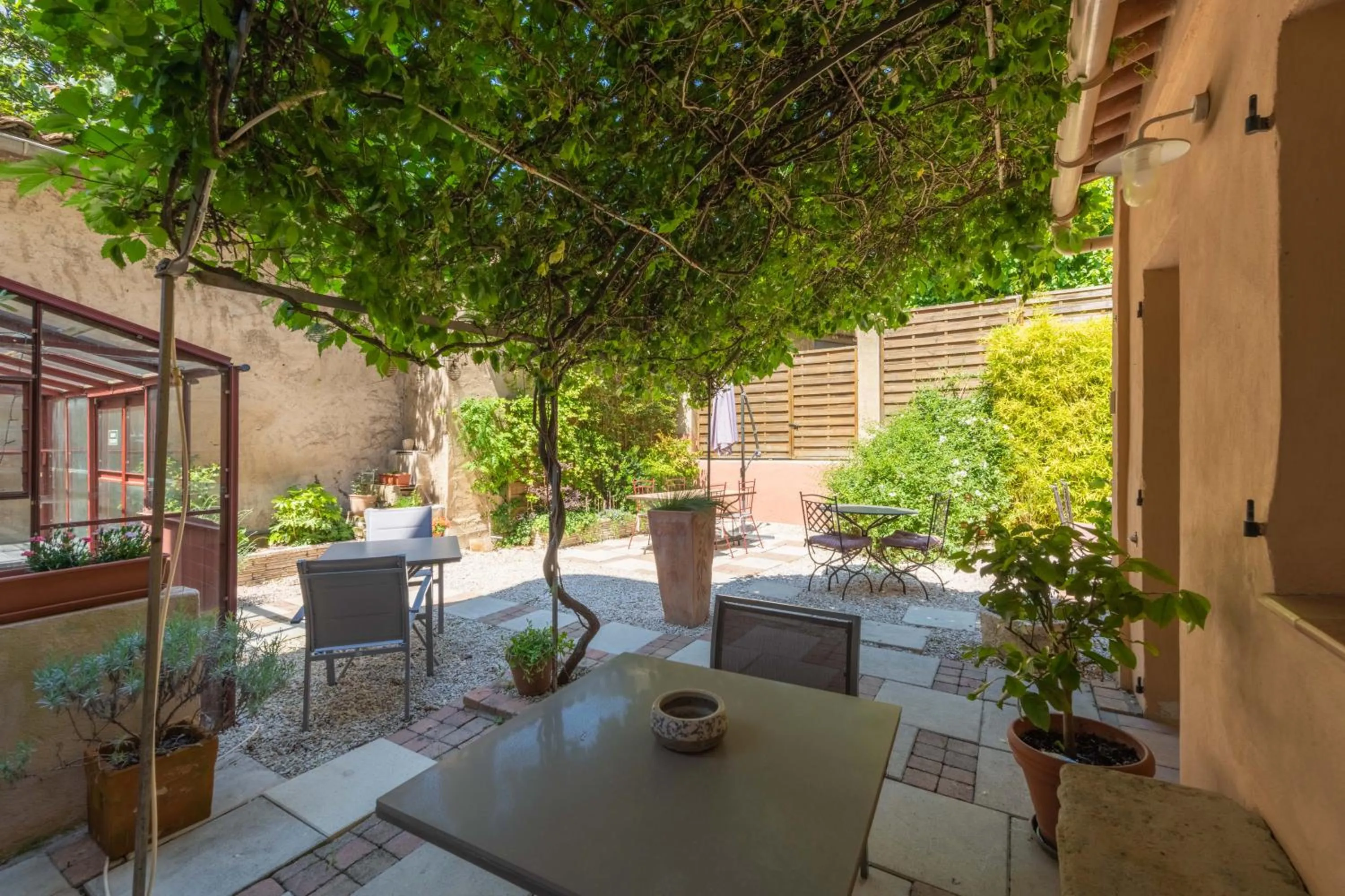 Restaurant/places to eat in Hotel Sainte Anne - Apt