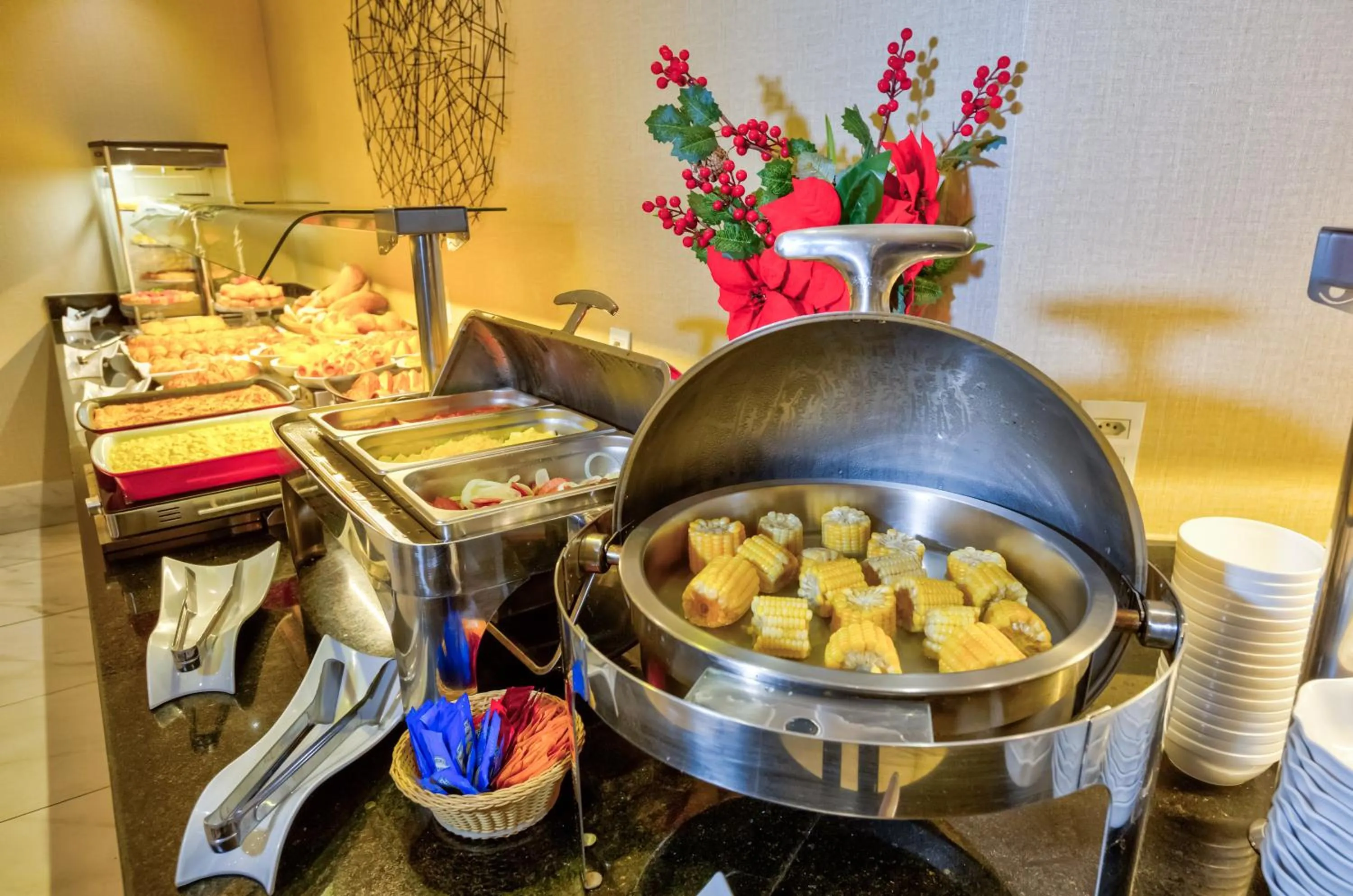 Breakfast in Holiday Inn - Goiania by IHG
