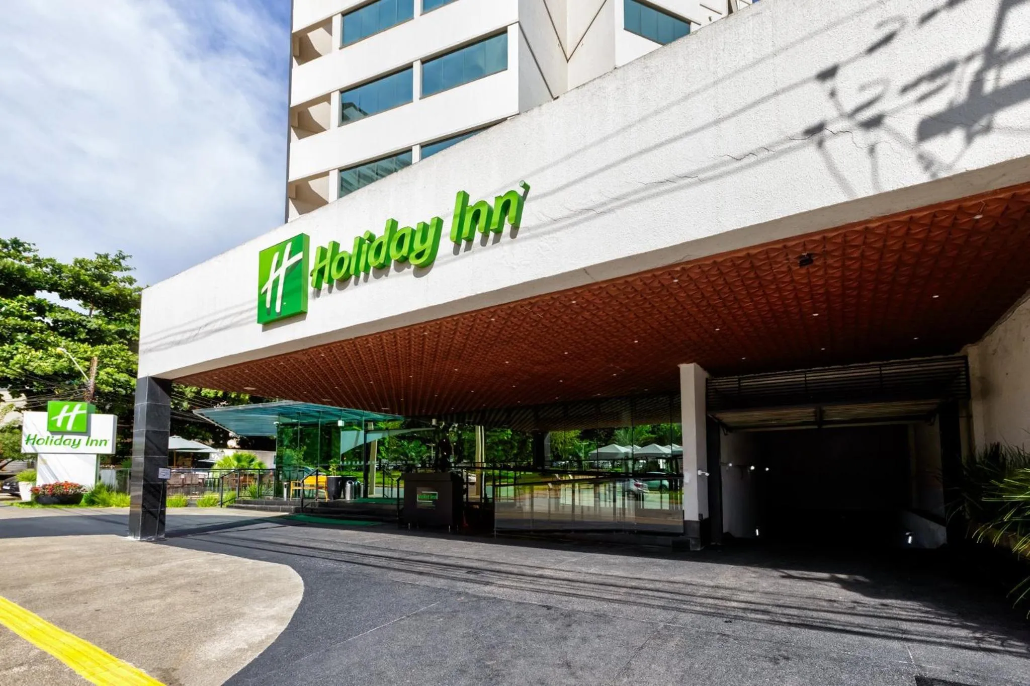 Property building in Holiday Inn - Goiania by IHG