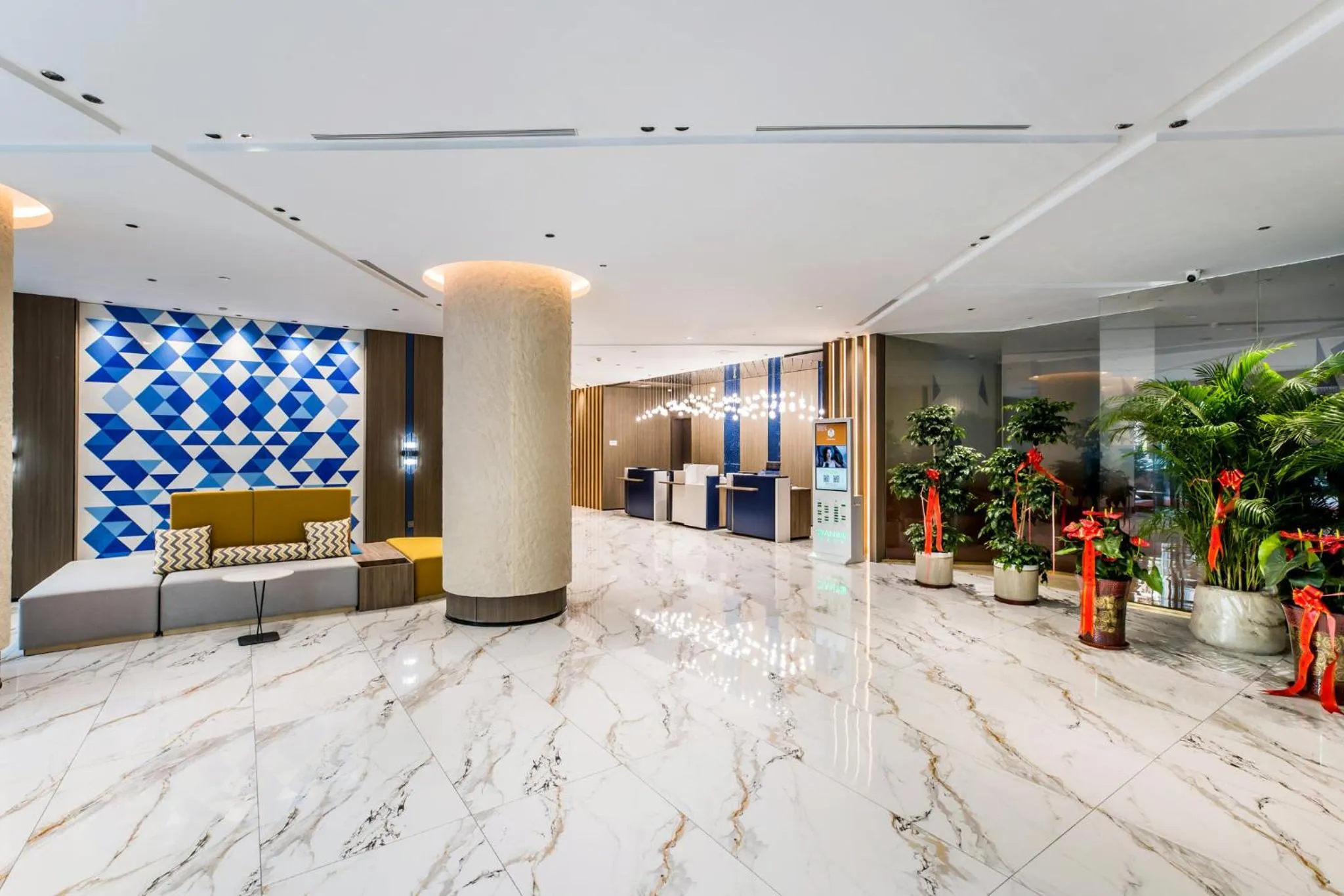 Property building in Holiday Inn Express Chengde Downtown by IHG