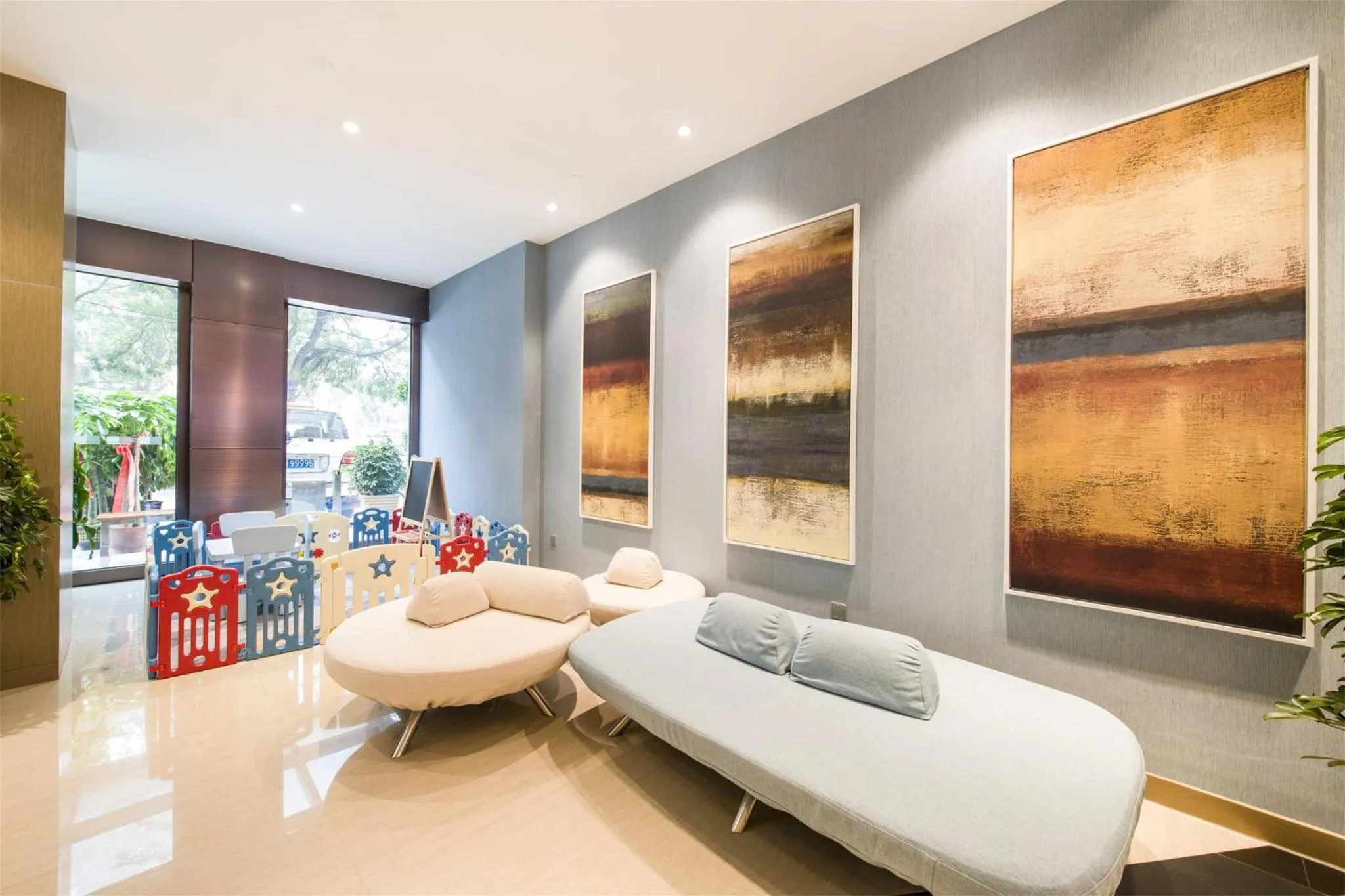 Property building in Holiday Inn Express Chengde Downtown by IHG