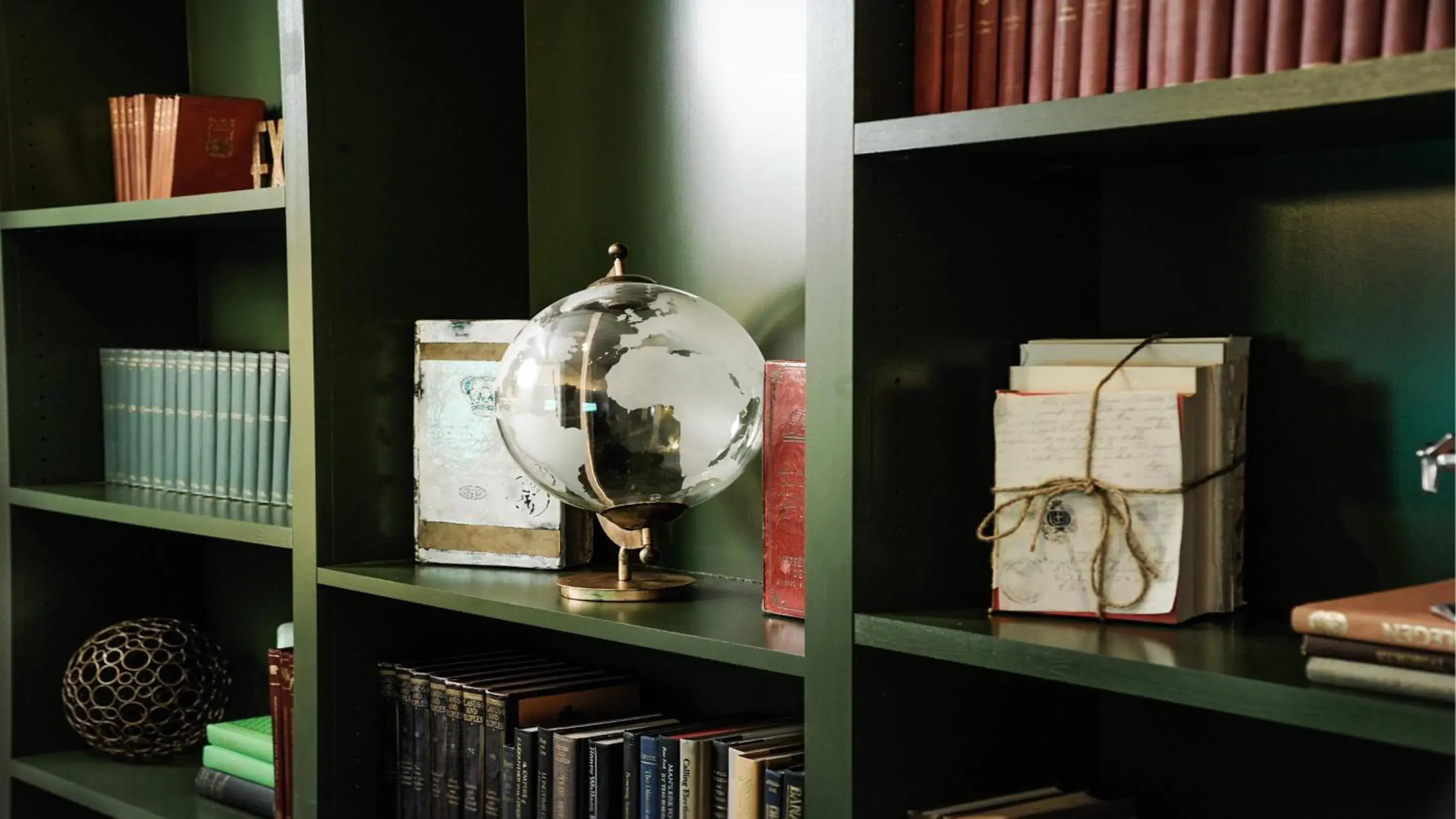 Property building in Hotel Indigo - Kansas City Downtown by IHG Property building in Hotel Indigo - Kansas City Downtown by IHG