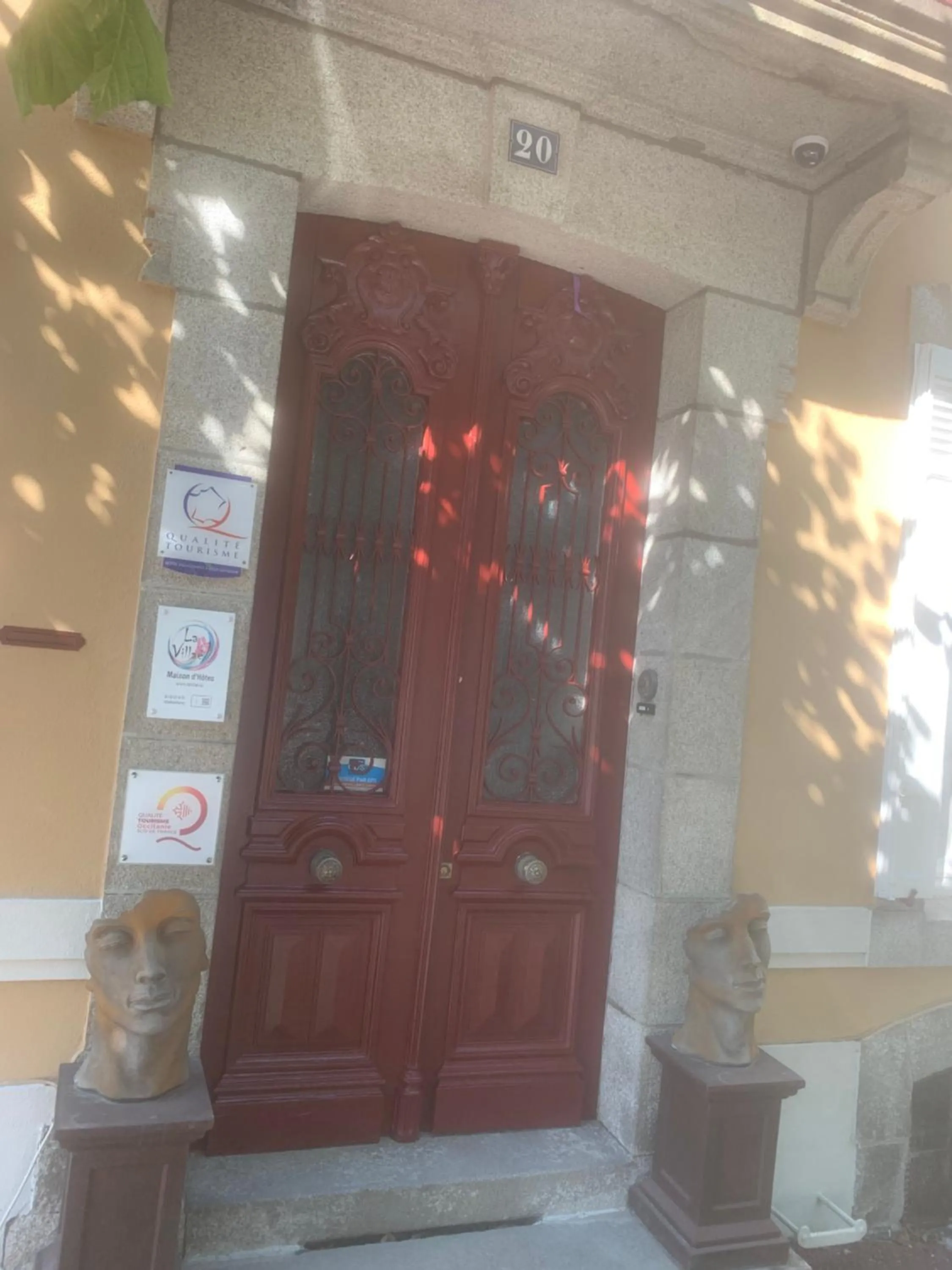 GUESTHOUSE La VILLAE