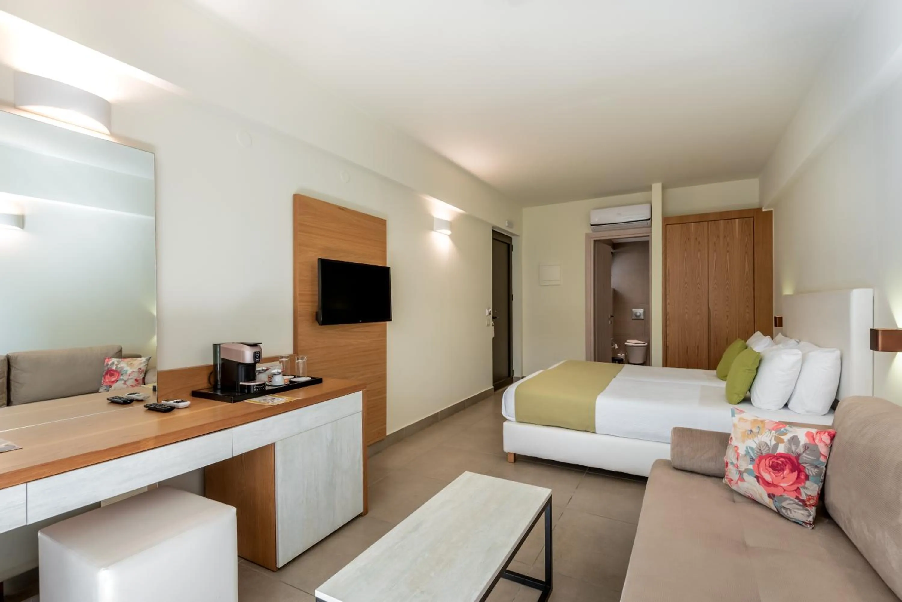 Photo of the whole room in Airis Boutique Hotel & Suites - For adults only