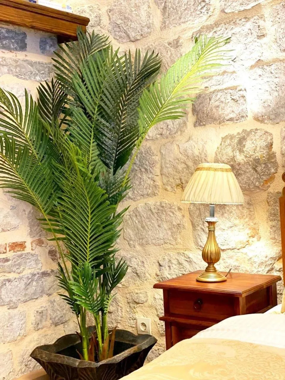 Decorative detail in D & Sons Apartments