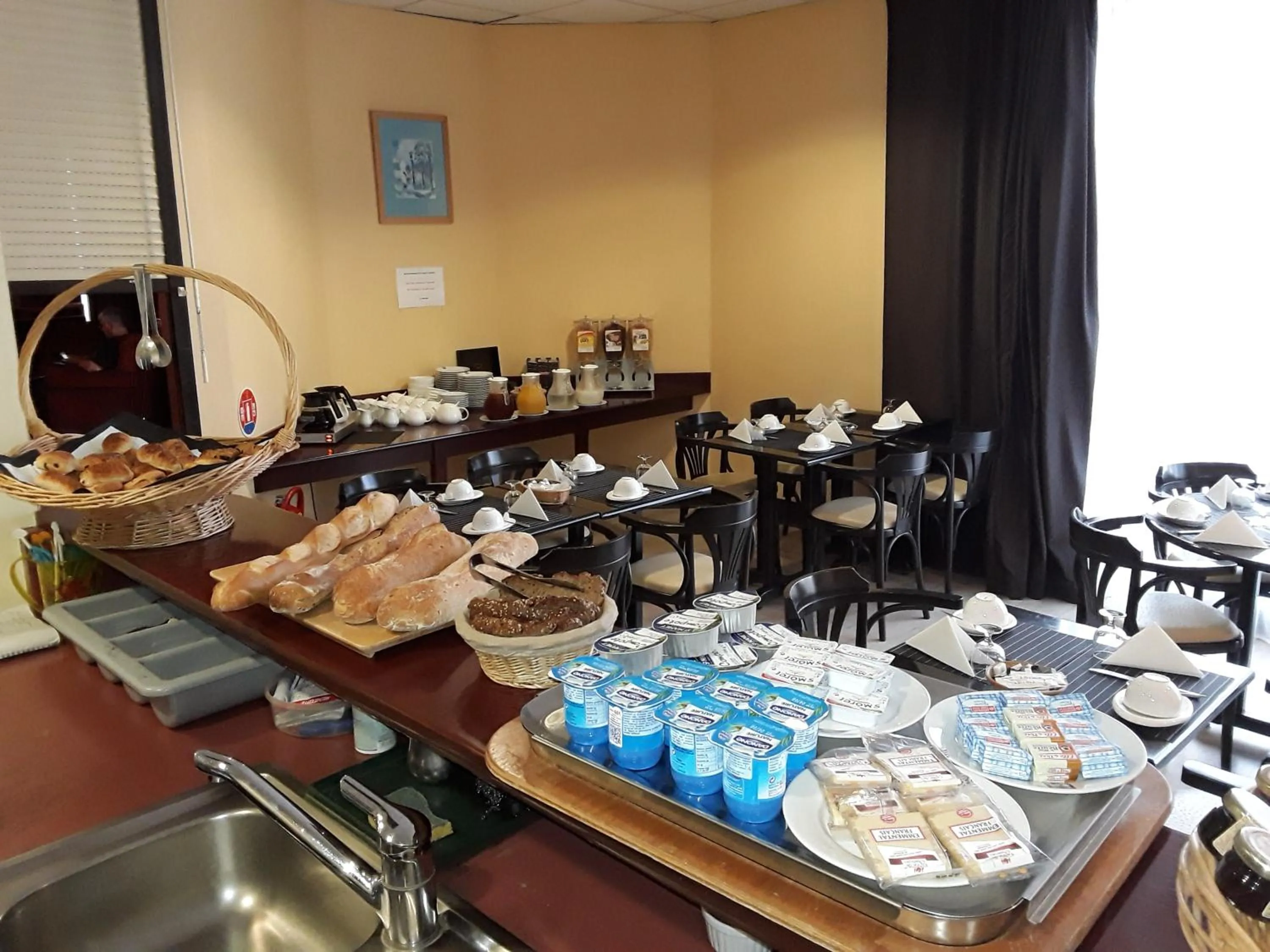 Buffet breakfast in Hotel Dorele