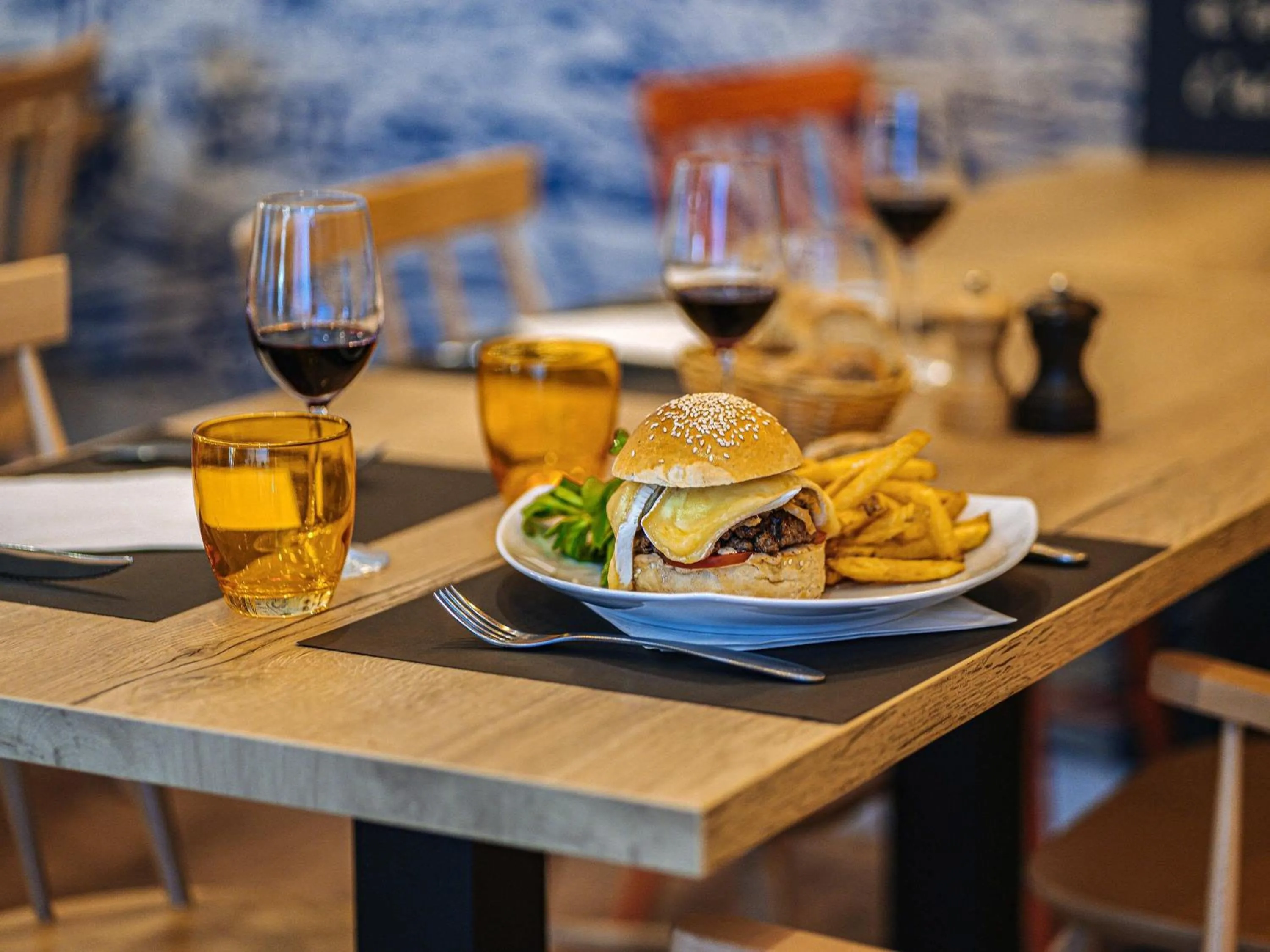 Restaurant/places to eat in ibis Styles Ancenis Centre