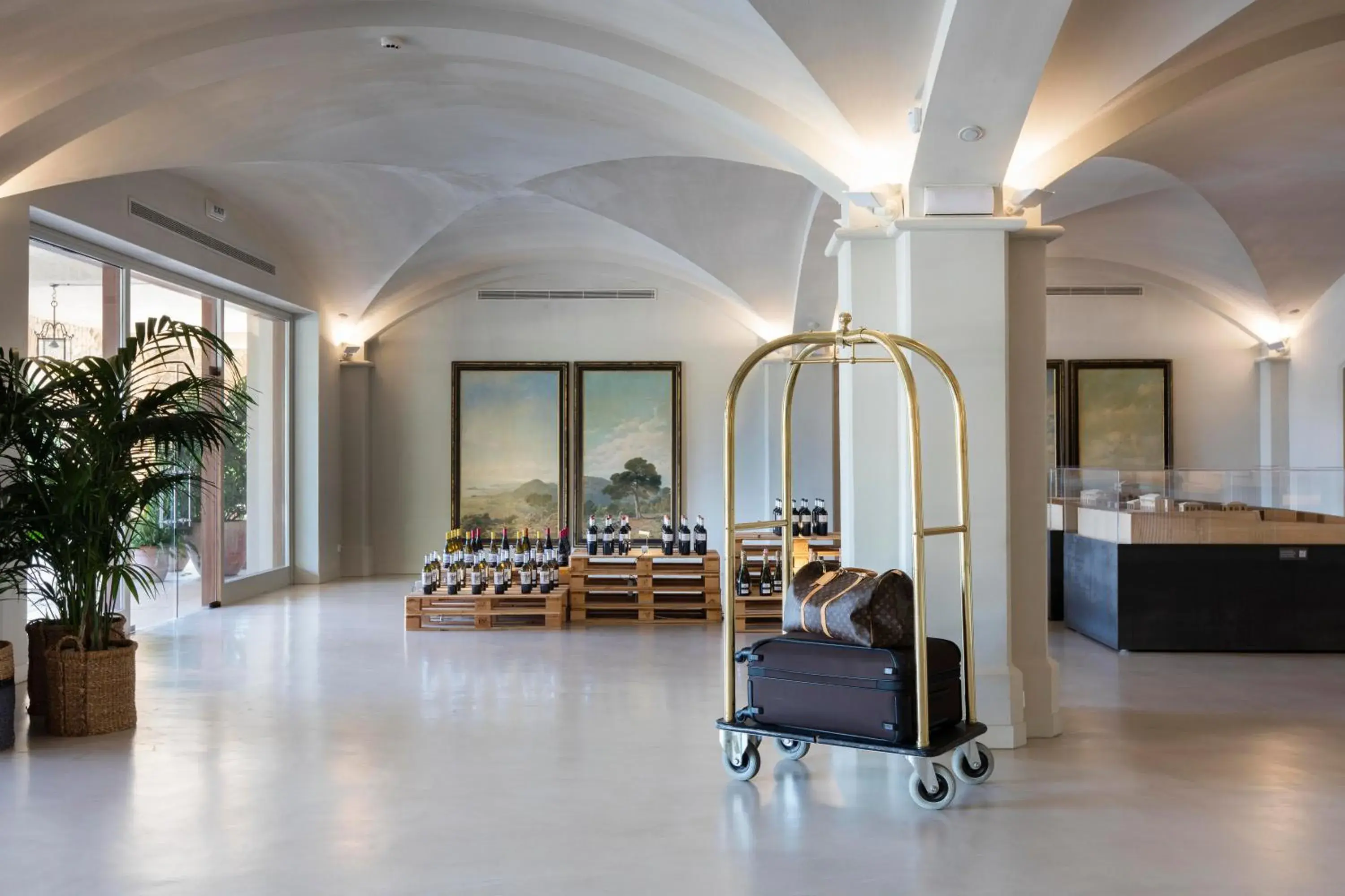 Lobby or reception in Hotel Peralada Wine Spa & Golf Lobby or reception in Hotel Peralada Wine Spa & Golf