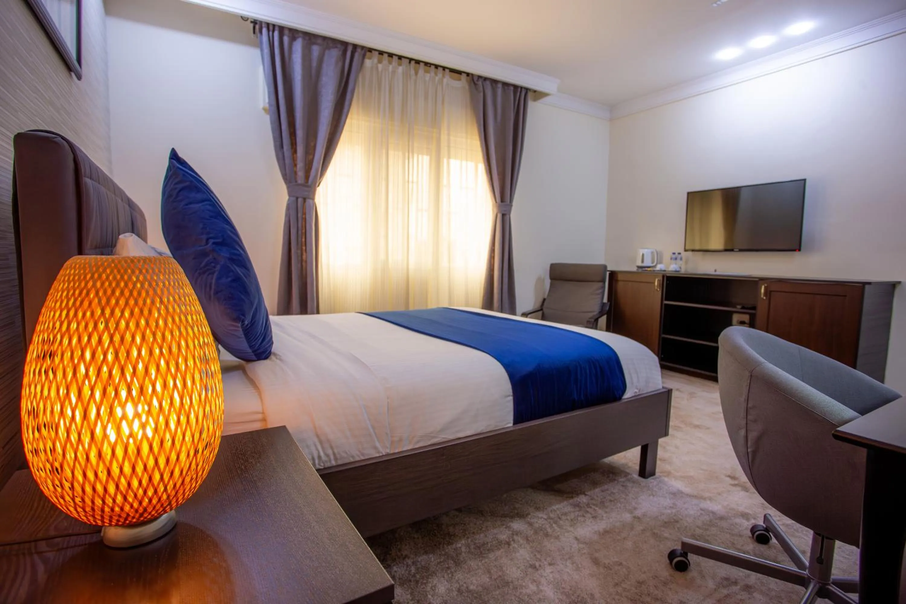 Bedroom, Bed in Al Basem Hotel