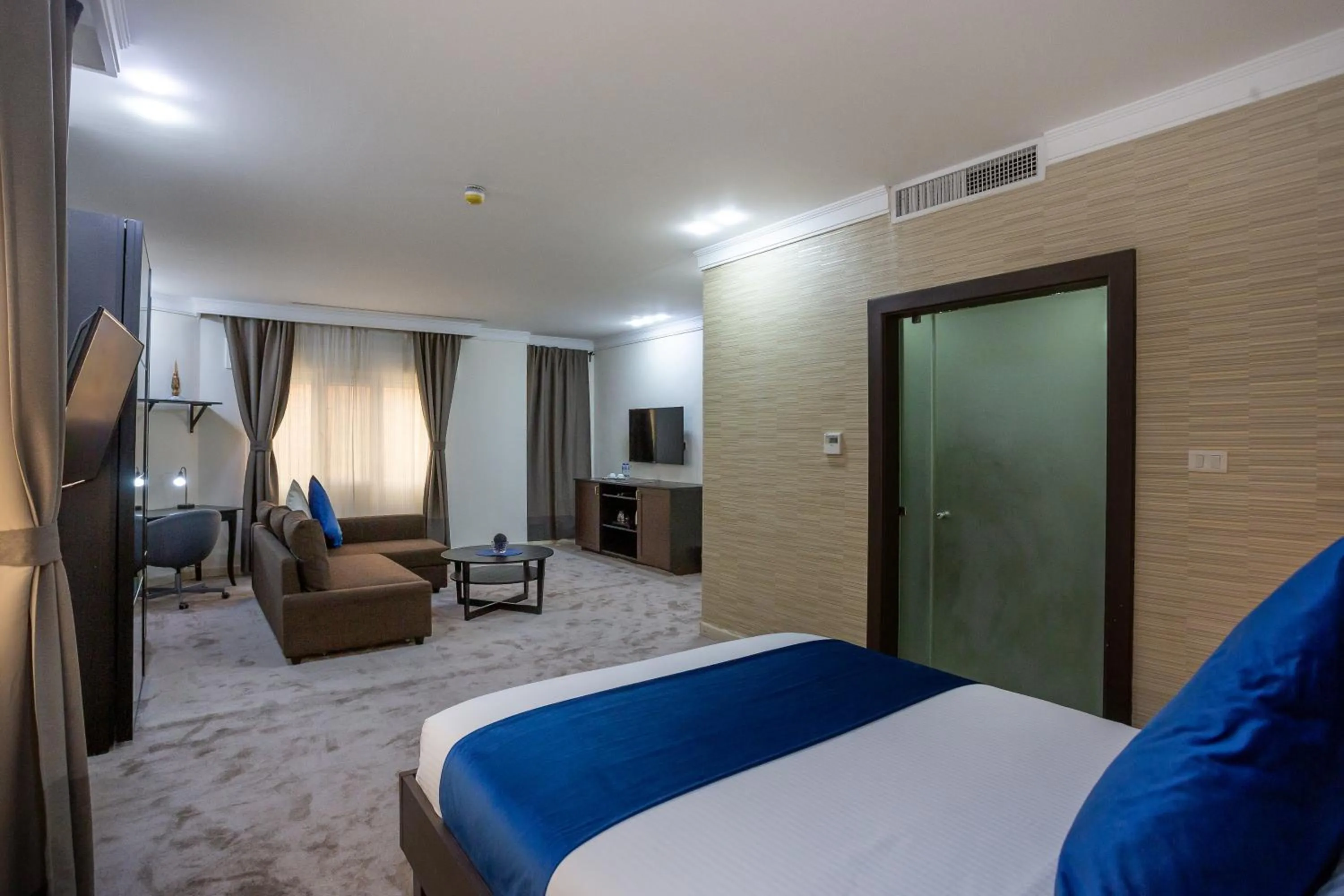 Bed in Al Basem Hotel