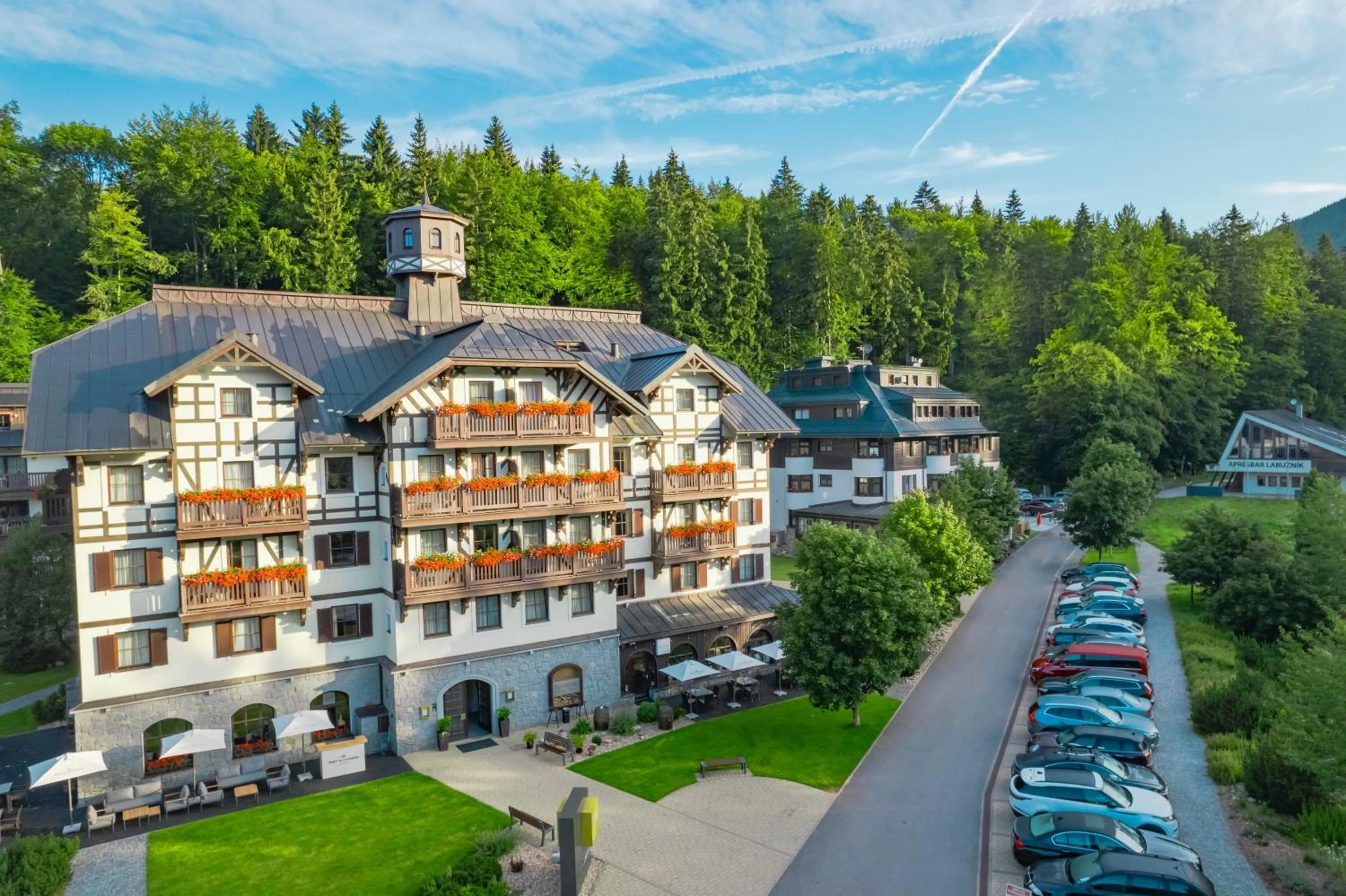 Property building in Hotel Savoy Špindlerův Mlýn