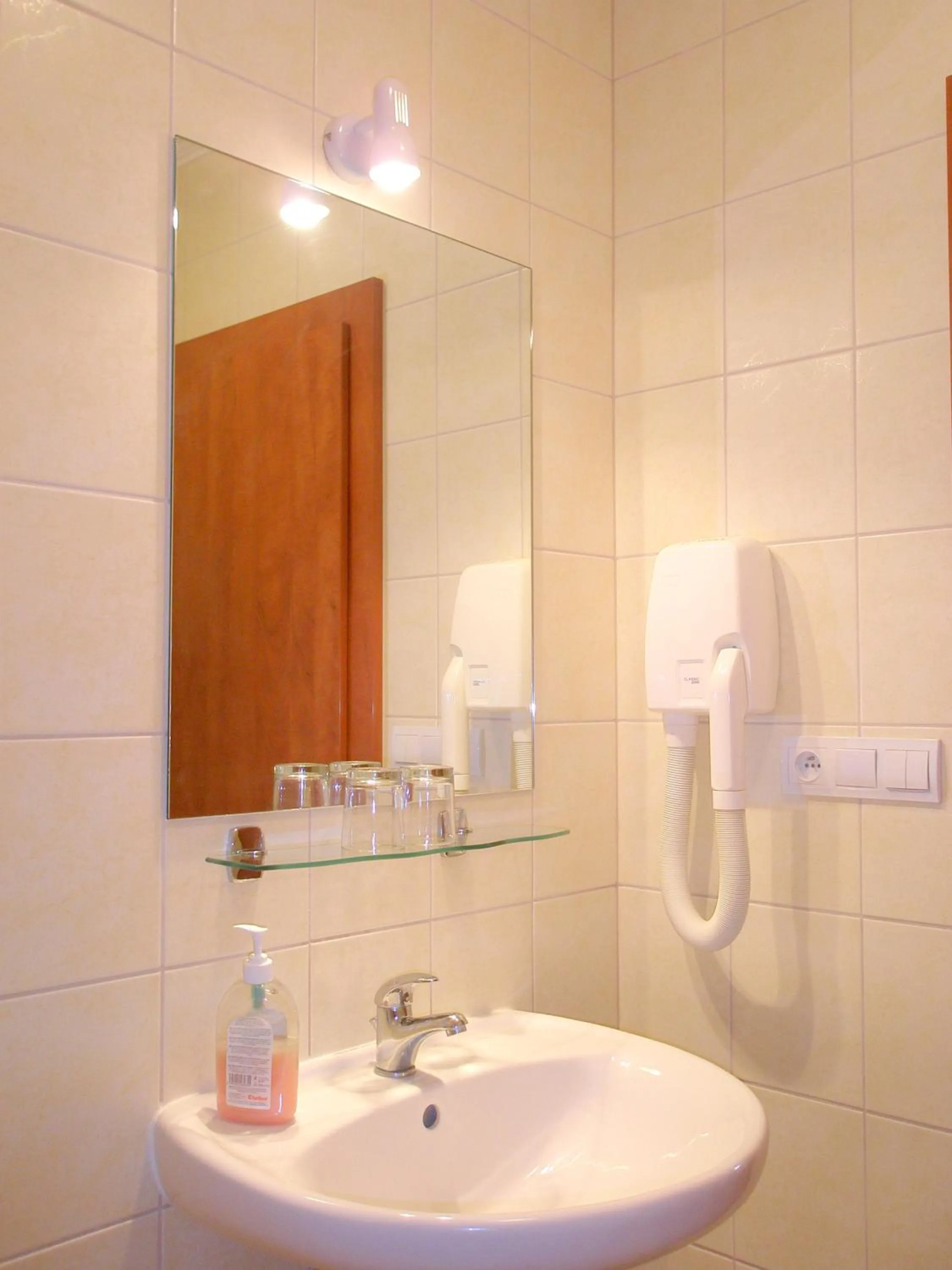 Bathroom in Hotel Morava