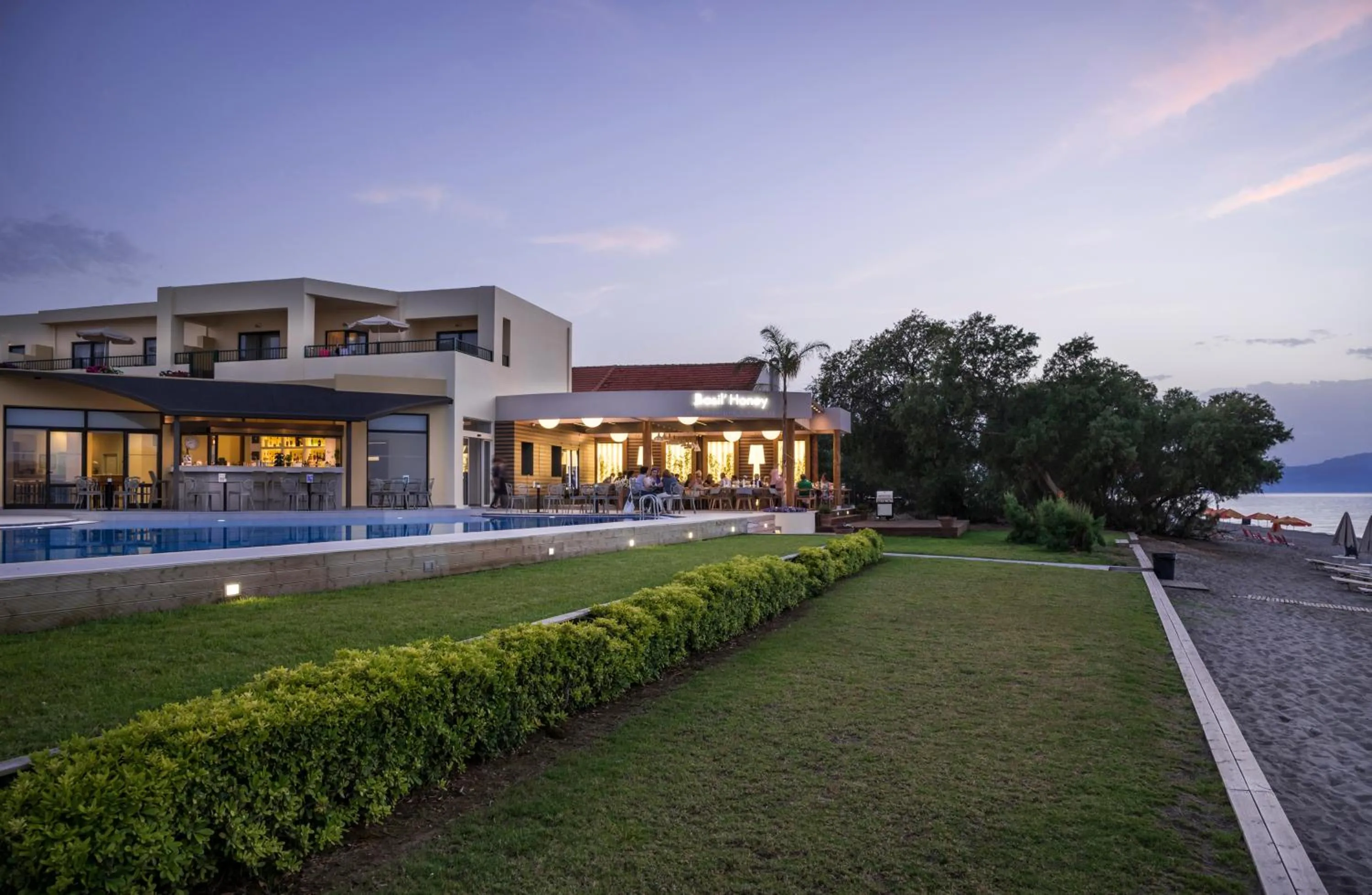 Restaurant/places to eat in Blue Dome Hotel