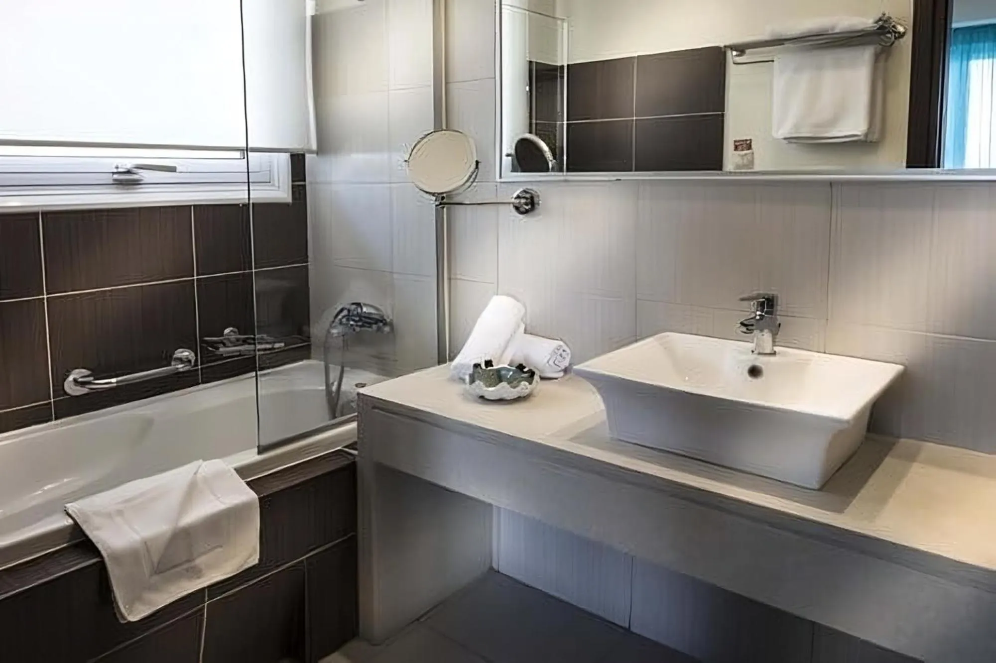 Bathroom in Glaros Beach Hotel