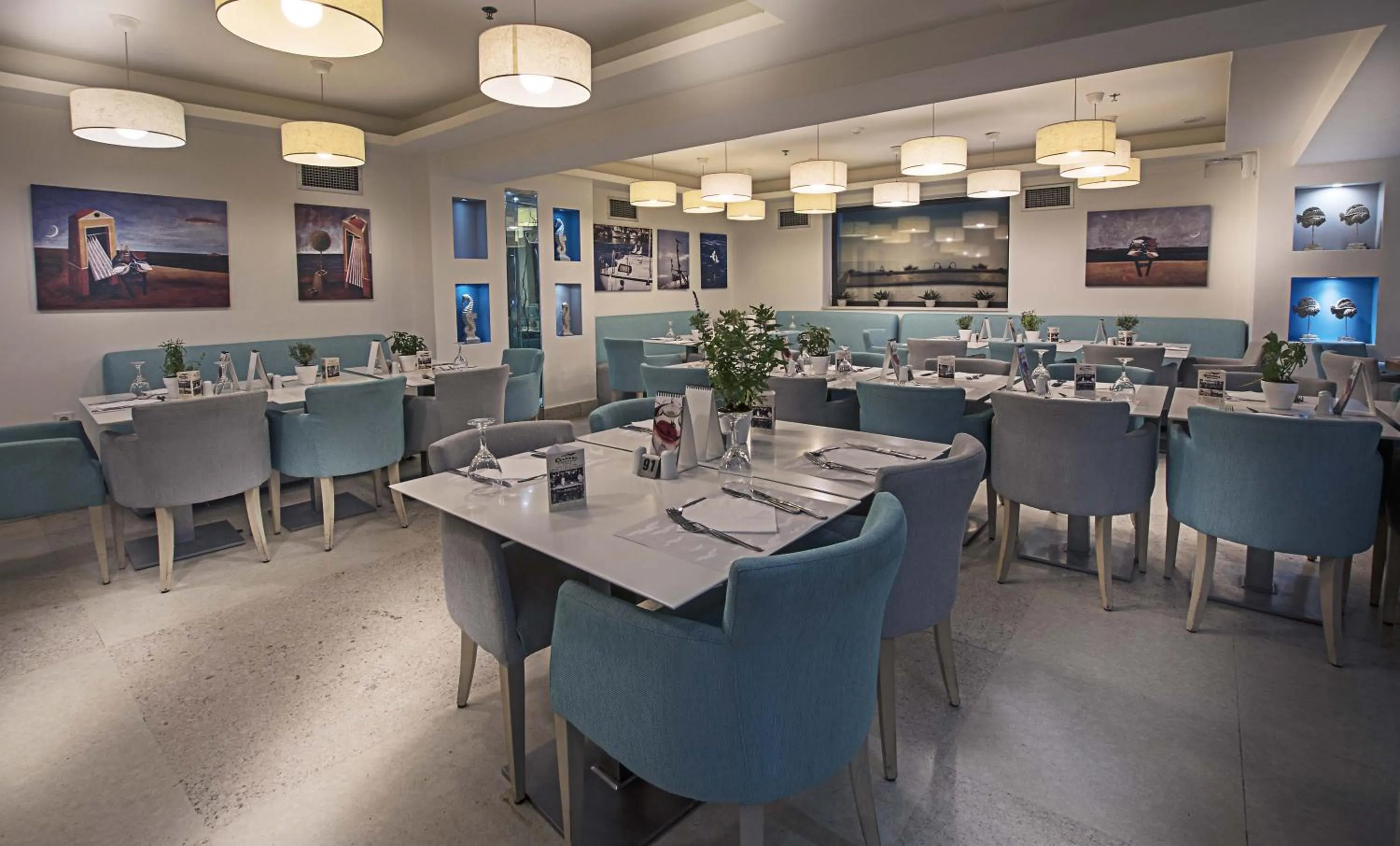 Restaurant/places to eat in Glaros Beach Hotel