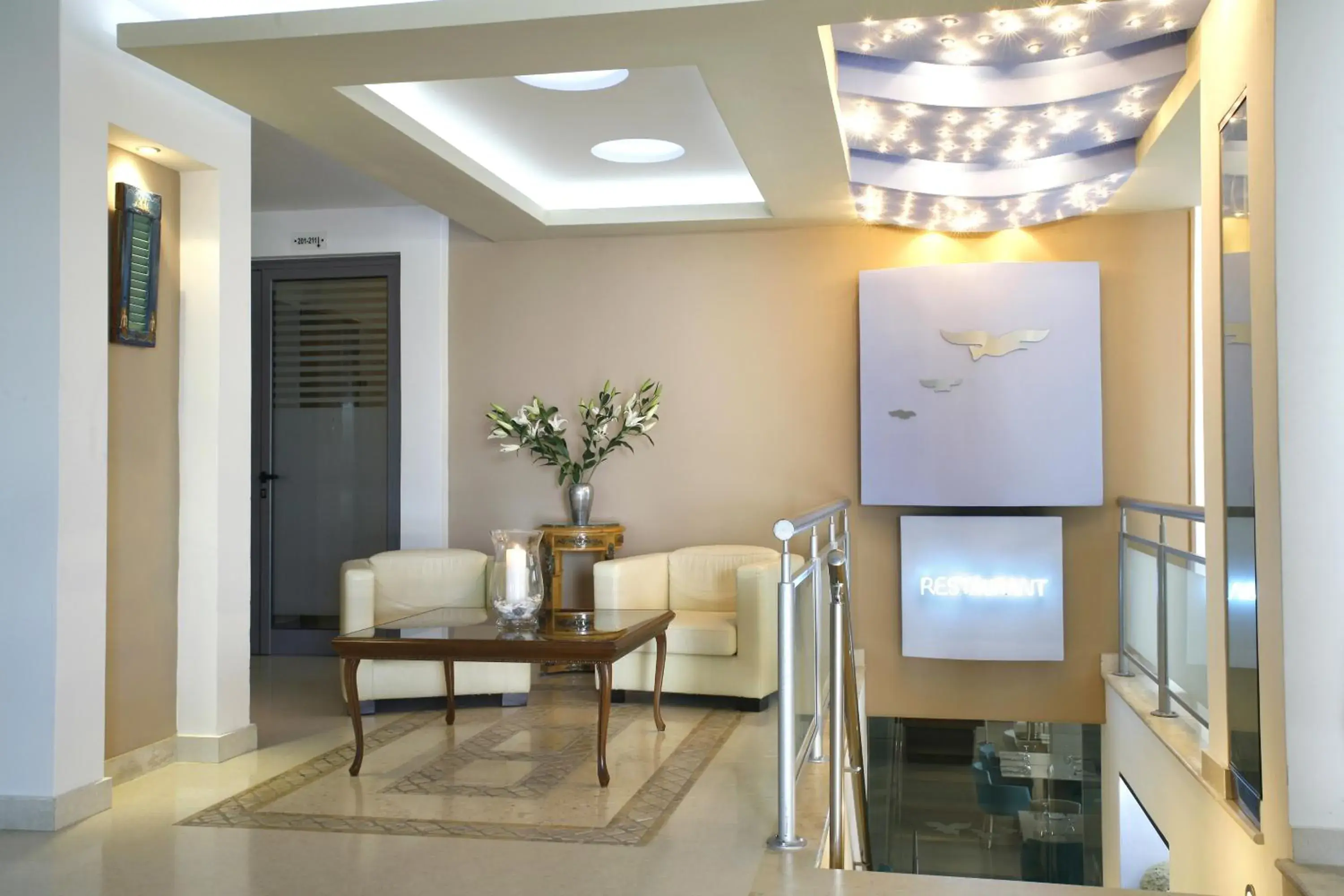 Restaurant/places to eat in Glaros Beach Hotel Restaurant/places to eat in Glaros Beach Hotel