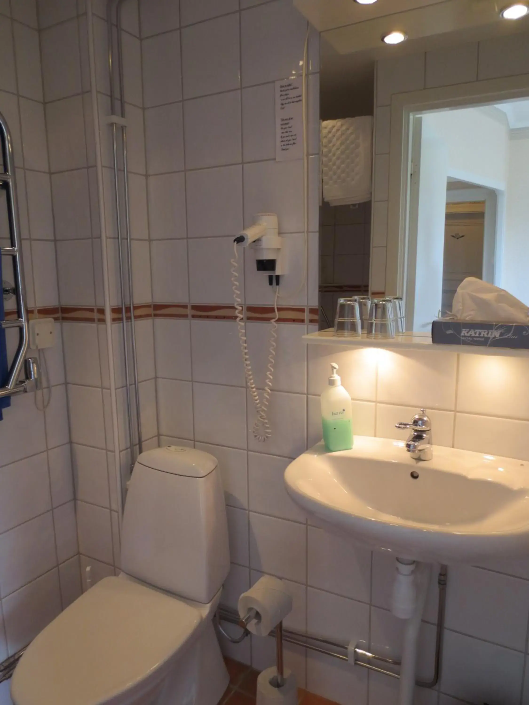 Twin Room with Garden View in Järvsöbaden Twin Room with Garden View in Järvsöbaden