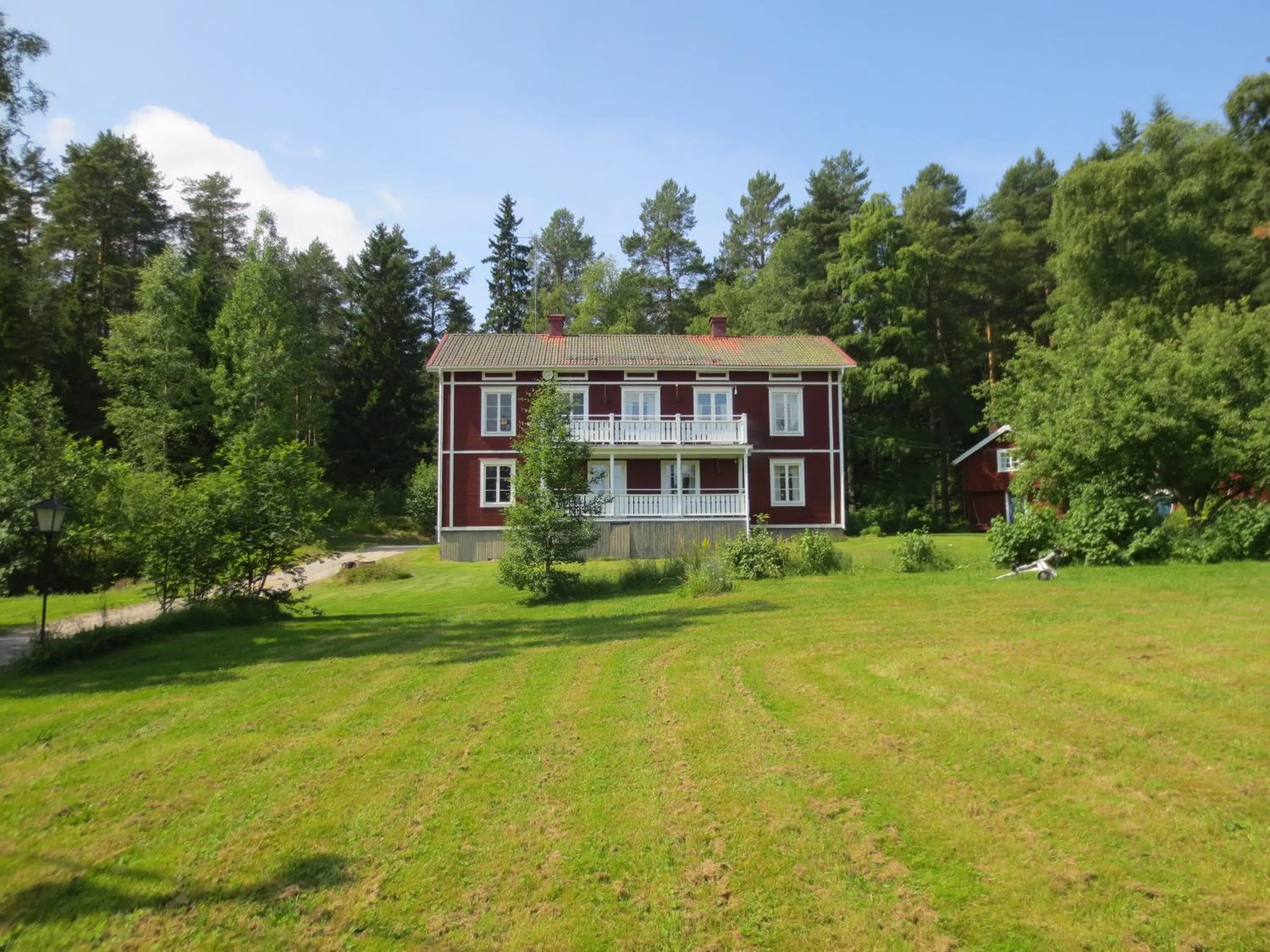 Property building in Järvsöbaden