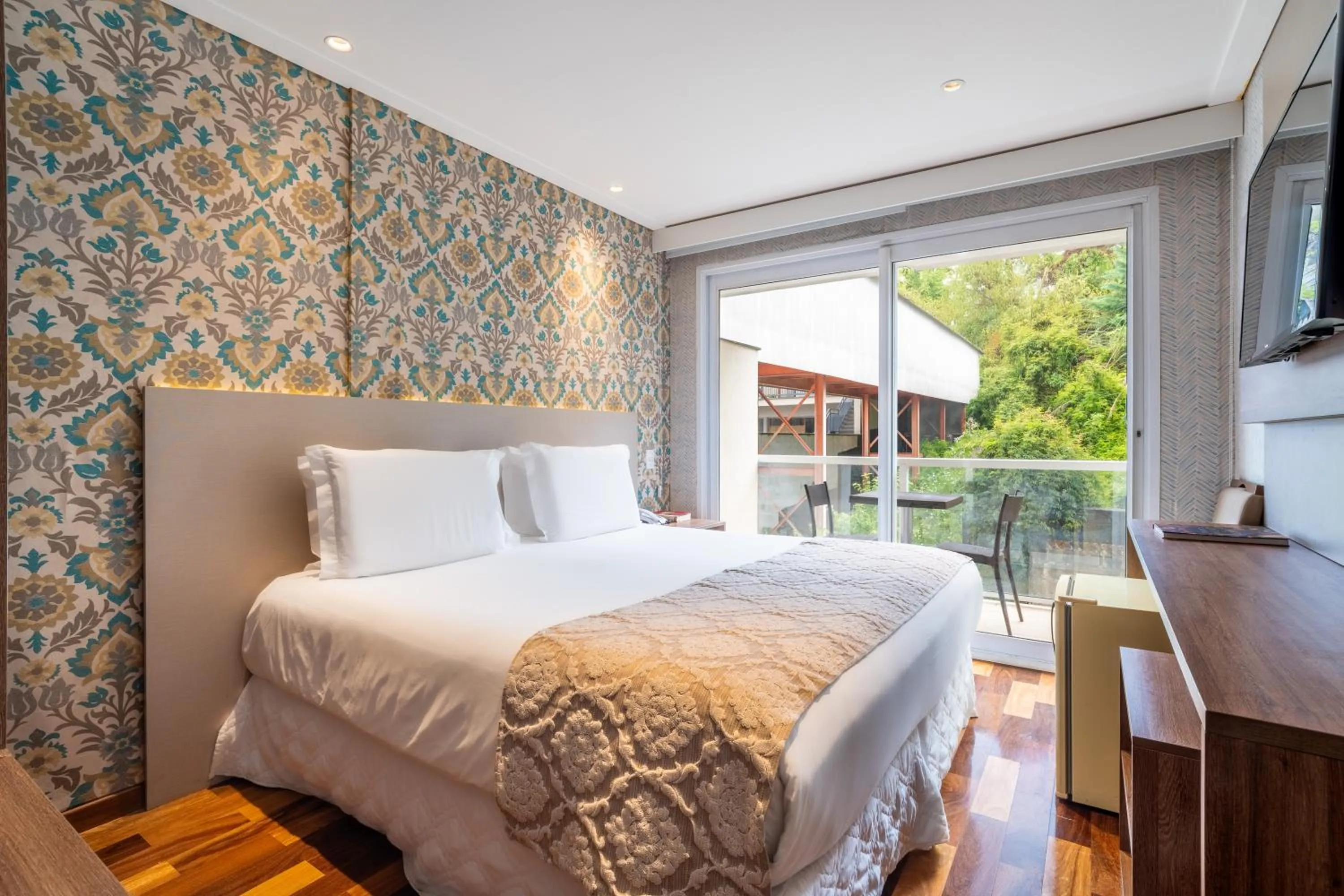 Photo of the whole room, Bed in Chris Wellness Resort Hotel