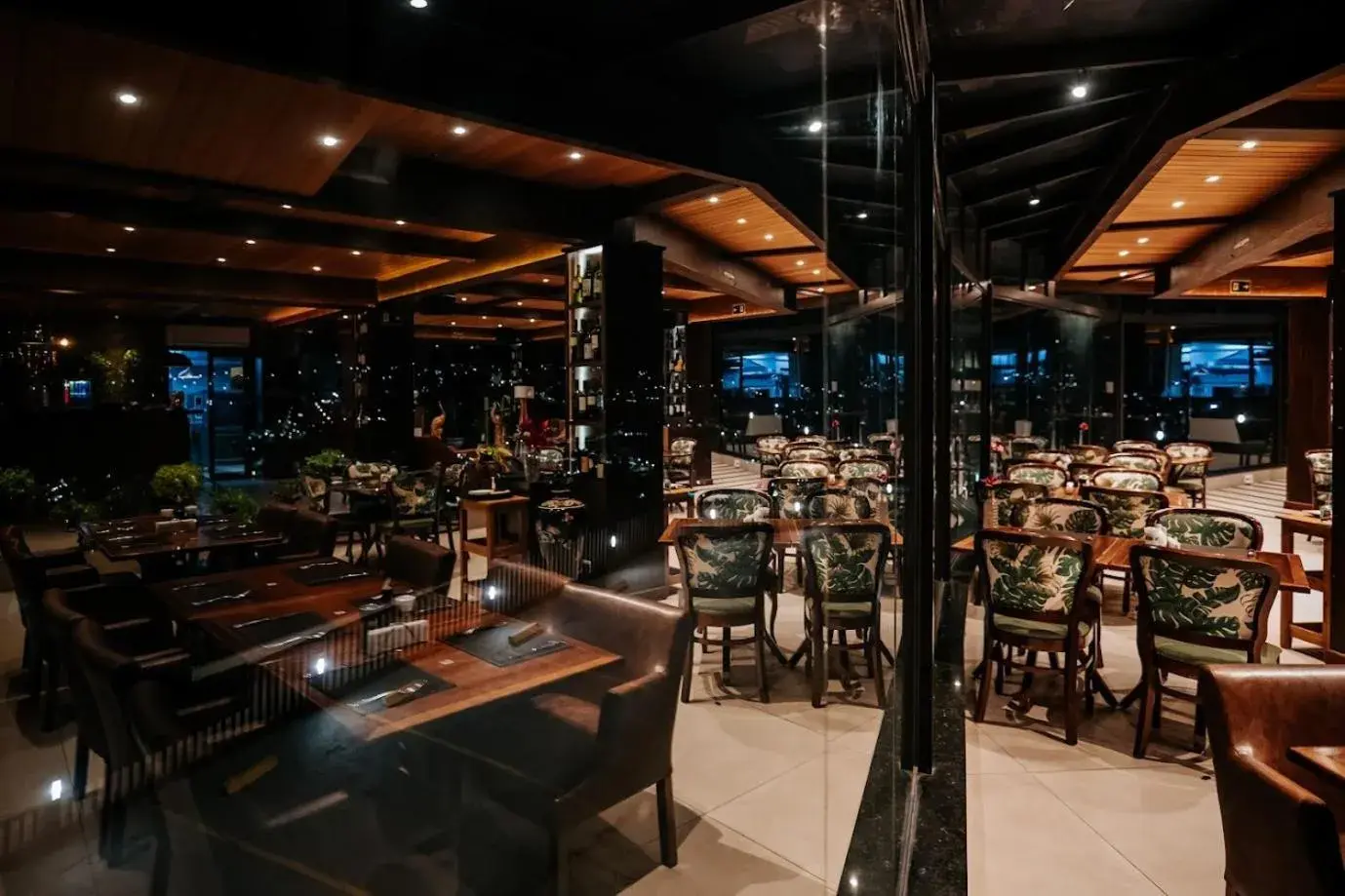 Restaurant/places to eat in Chris Wellness Resort Hotel Restaurant/places to eat in Chris Wellness Resort Hotel