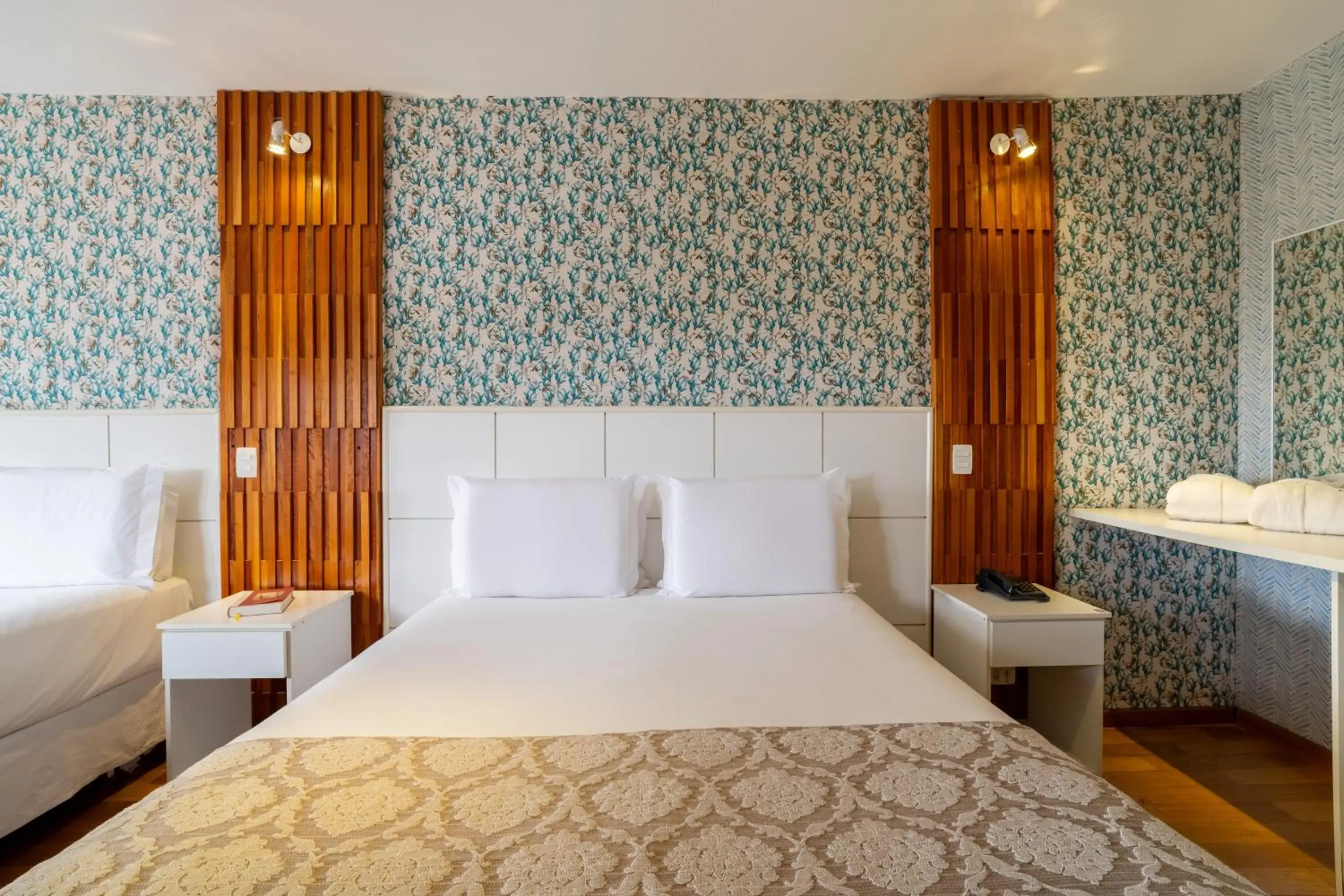 Deluxe Quadruple Room in Chris Wellness Resort Hotel Deluxe Quadruple Room in Chris Wellness Resort Hotel