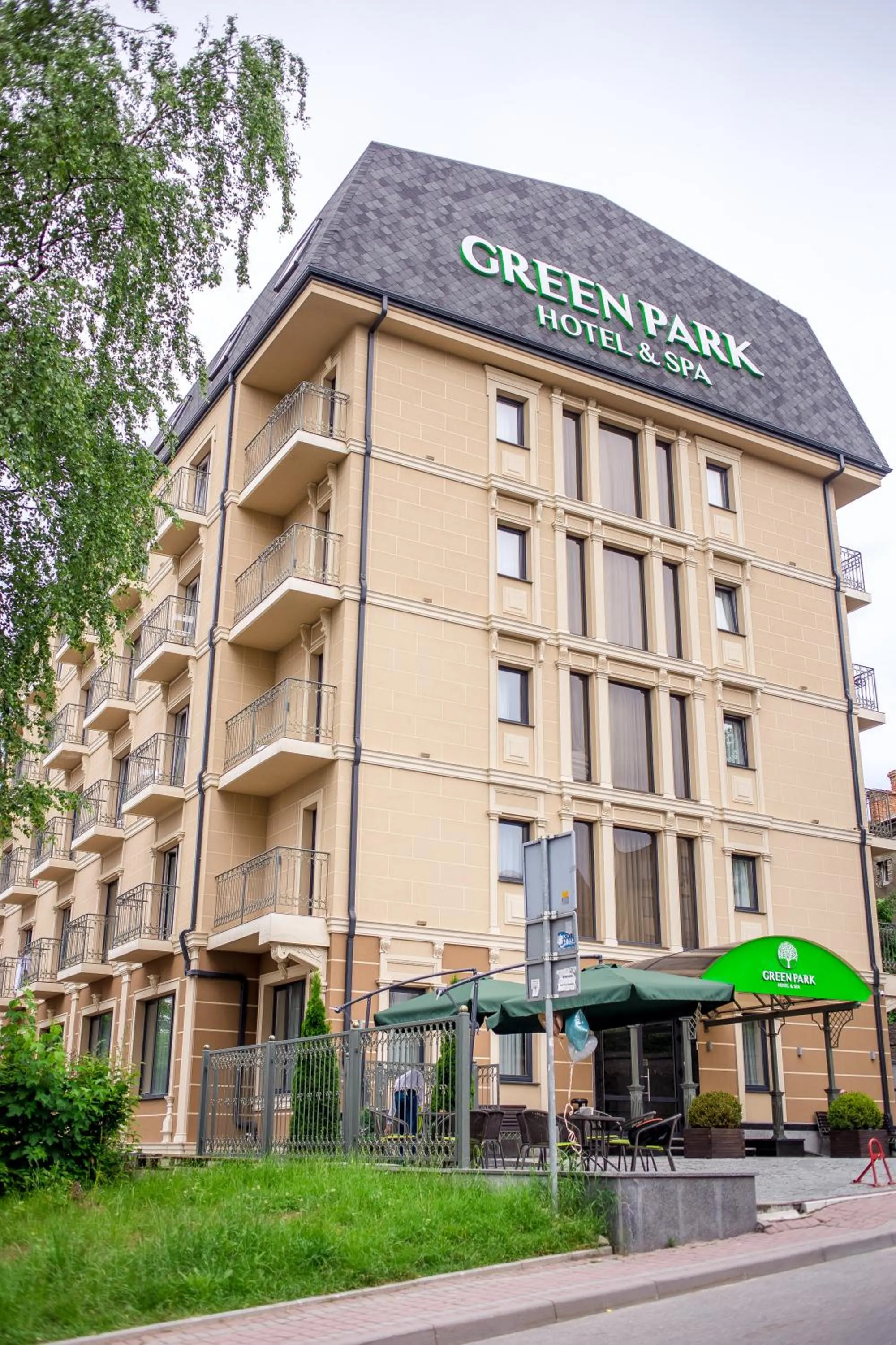 Property building in Green Park Hotel & SPA