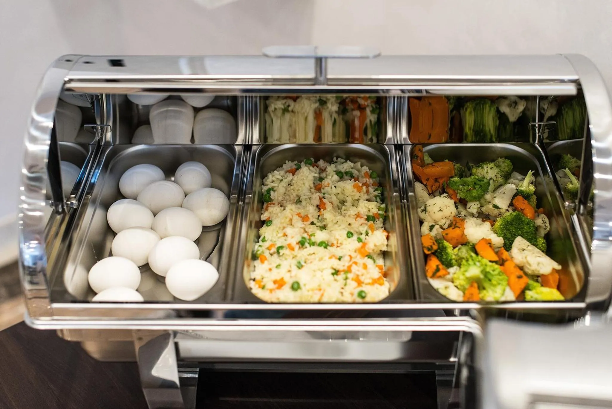 Buffet breakfast in Green Park Hotel & SPA