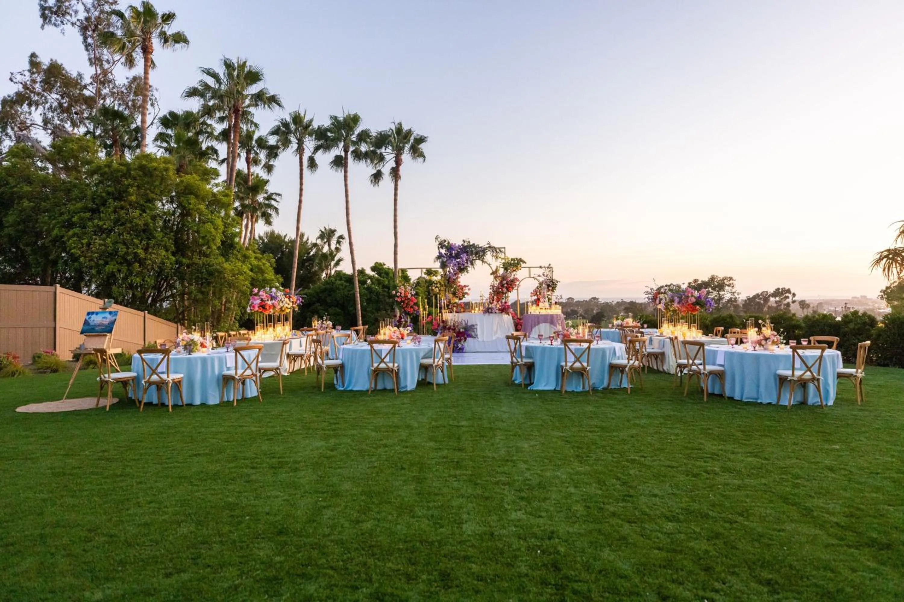 Lobby or reception in VEA Newport Beach, a Marriott Resort & Spa