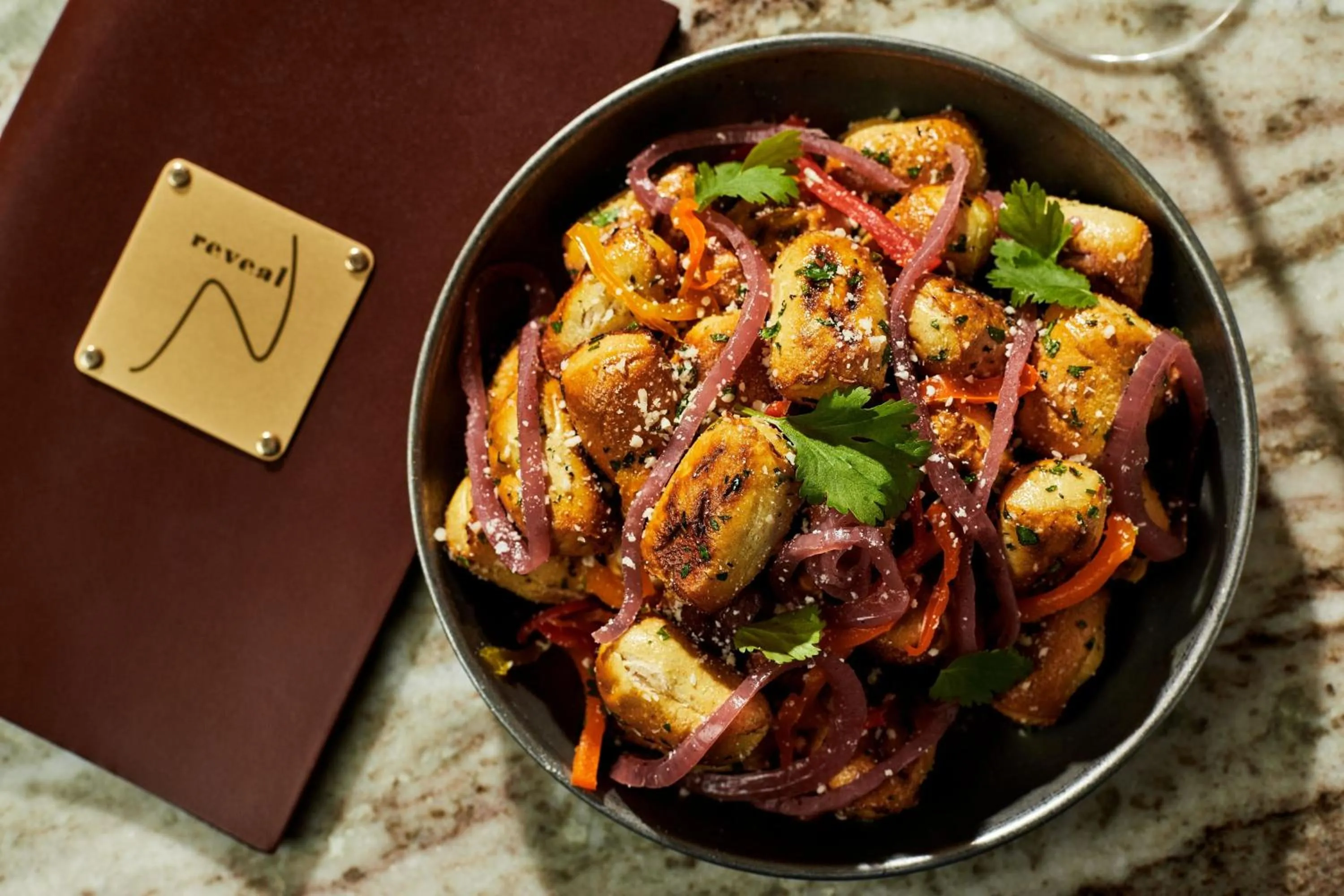 Lounge or bar in VEA Newport Beach, a Marriott Resort & Spa