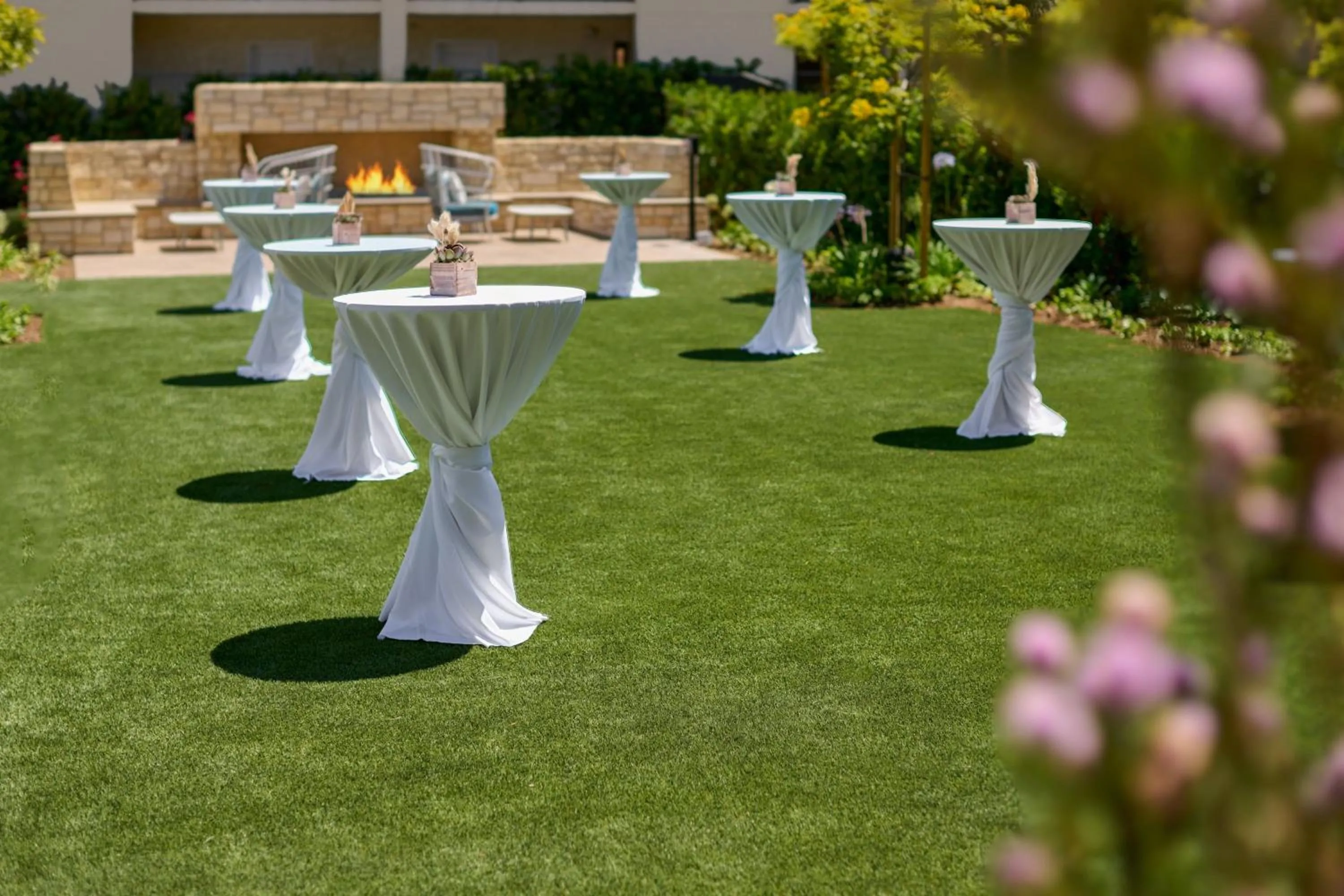 Banquet/Function facilities in VEA Newport Beach, a Marriott Resort & Spa