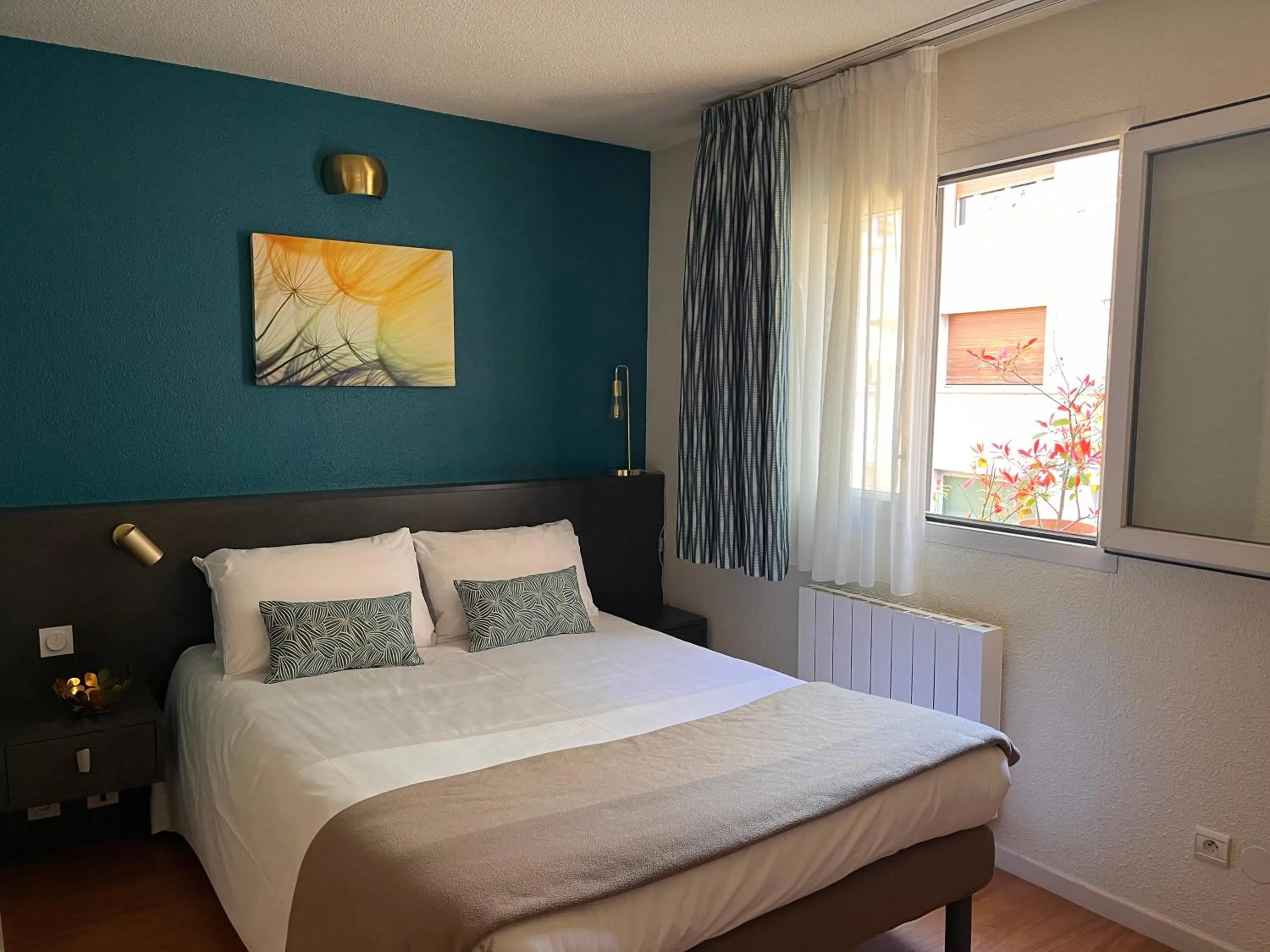 Photo of the whole room, Bed in Résidence Les Baladines