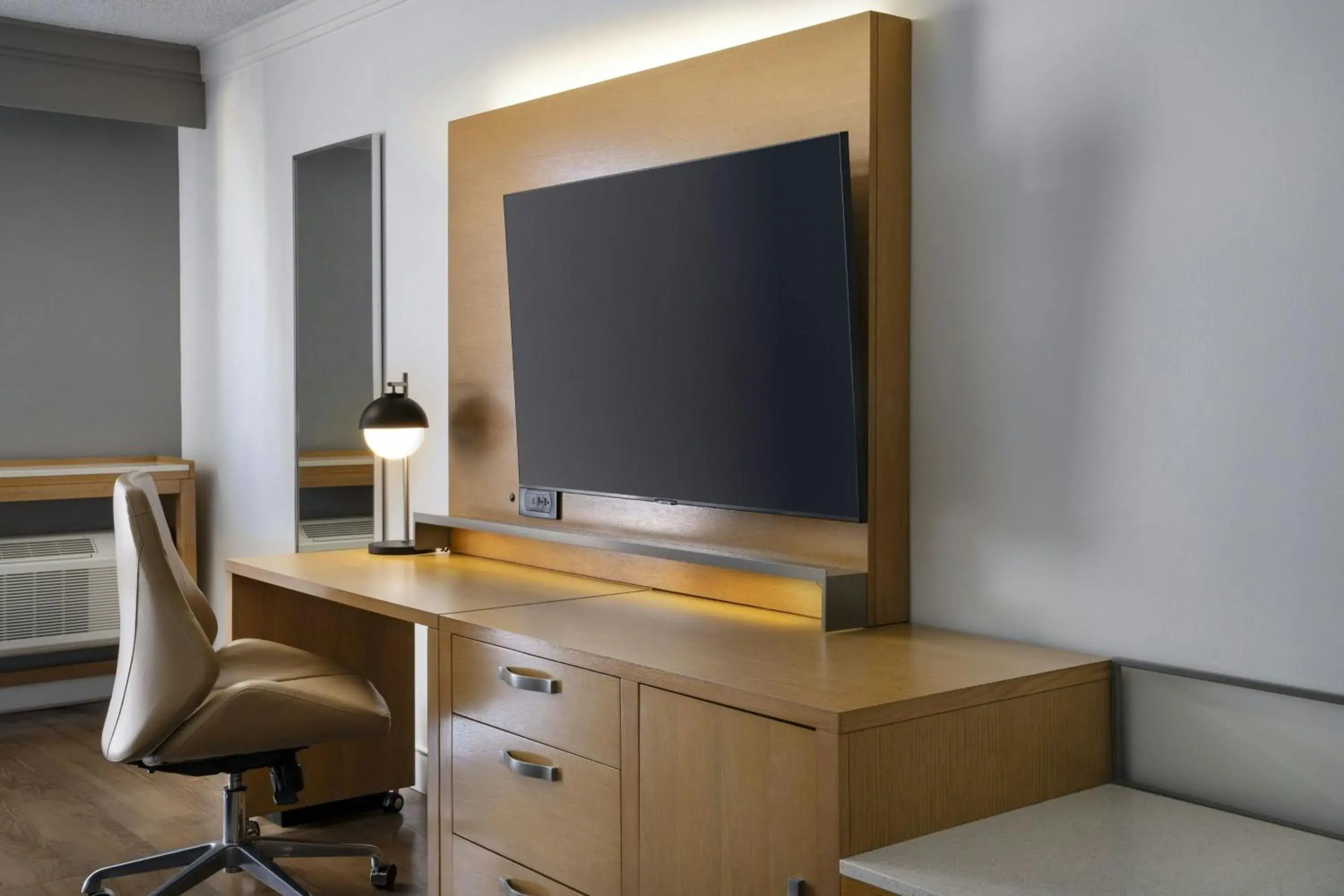 Queen Room with Two Queen Beds - Hearing Accessible in Courtyard by Marriott Long Beach Downtown Queen Room with Two Queen Beds - Hearing Accessible in Courtyard by Marriott Long Beach Downtown