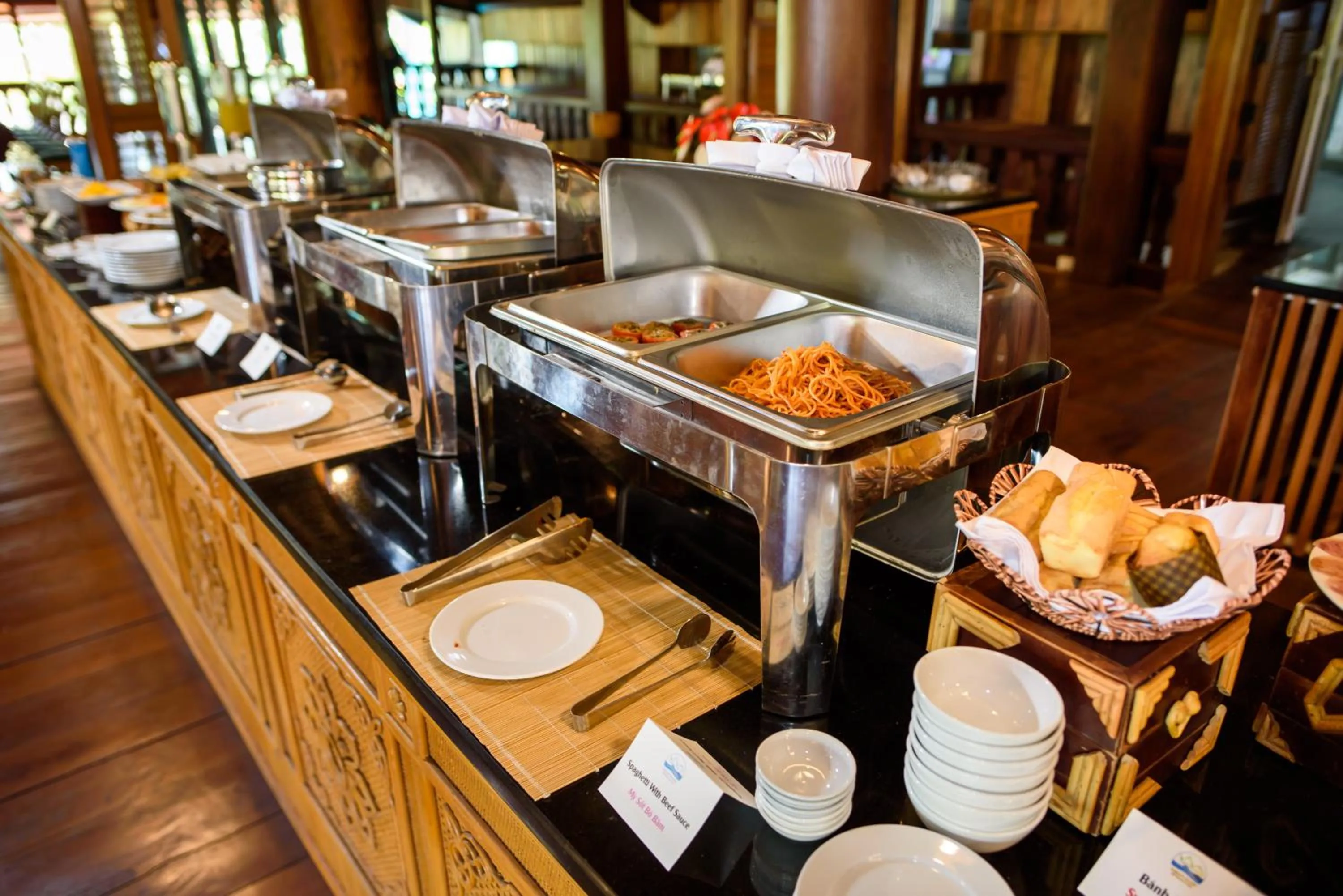 Restaurant/places to eat in Sankofa Village Hill Resort & Spa