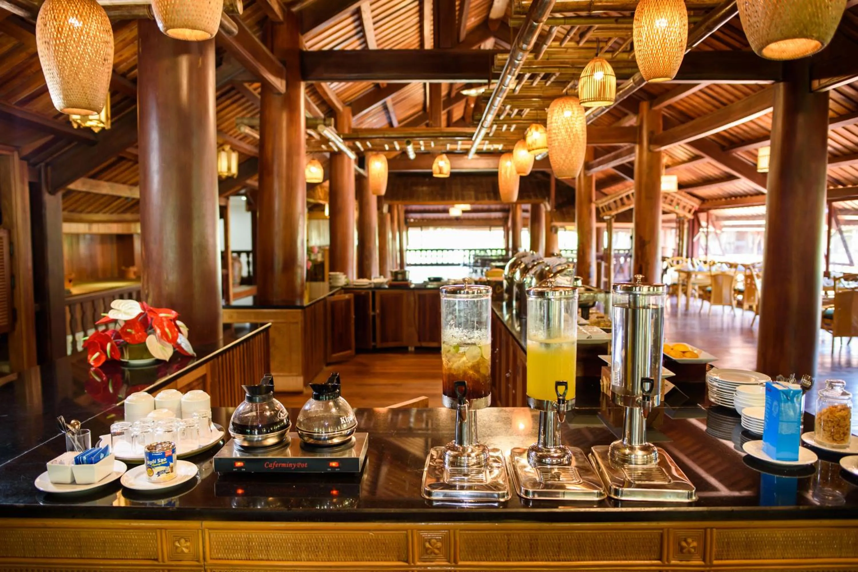 Restaurant/places to eat in Sankofa Village Hill Resort & Spa