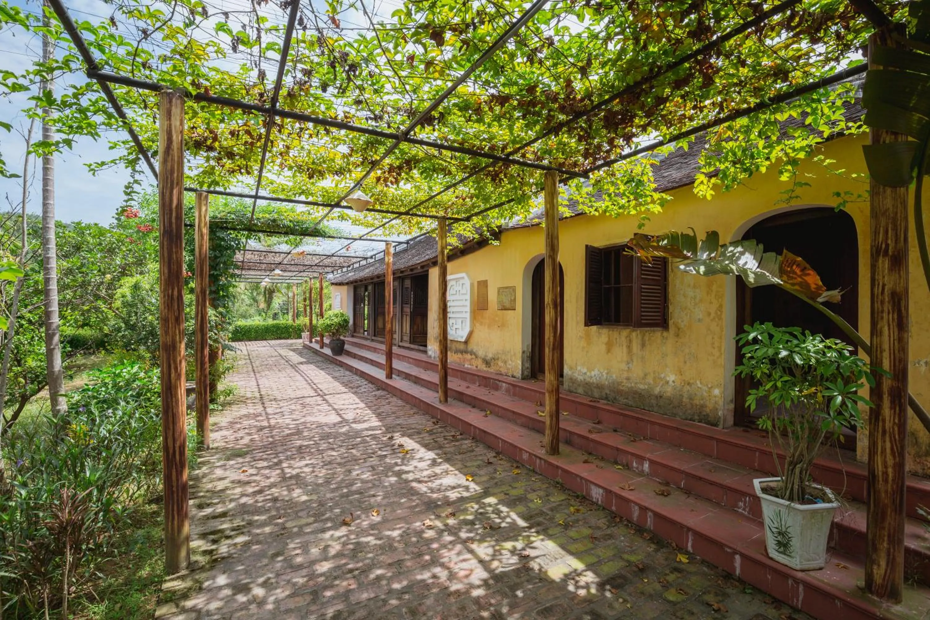 Library in Sankofa Village Hill Resort & Spa