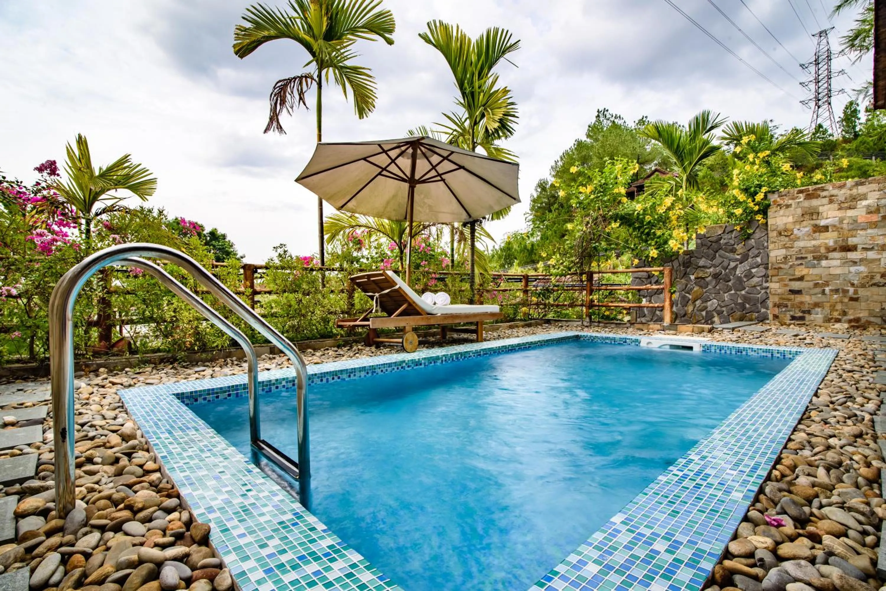 Swimming pool in Sankofa Village Hill Resort & Spa