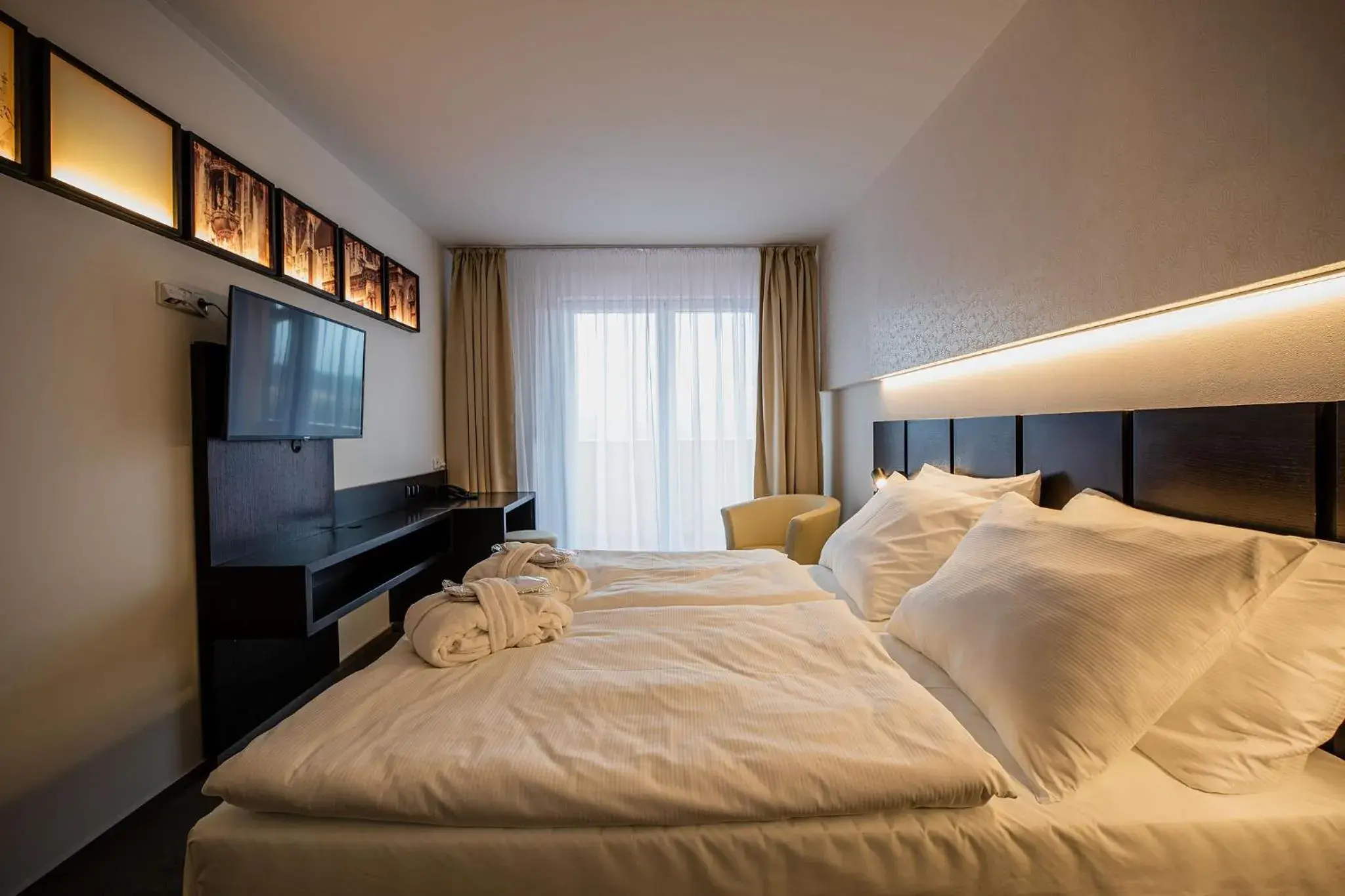 Family Room with Water Park and Sauna Access in Wellness Hotel Frymburk Family Room with Water Park and Sauna Access in Wellness Hotel Frymburk