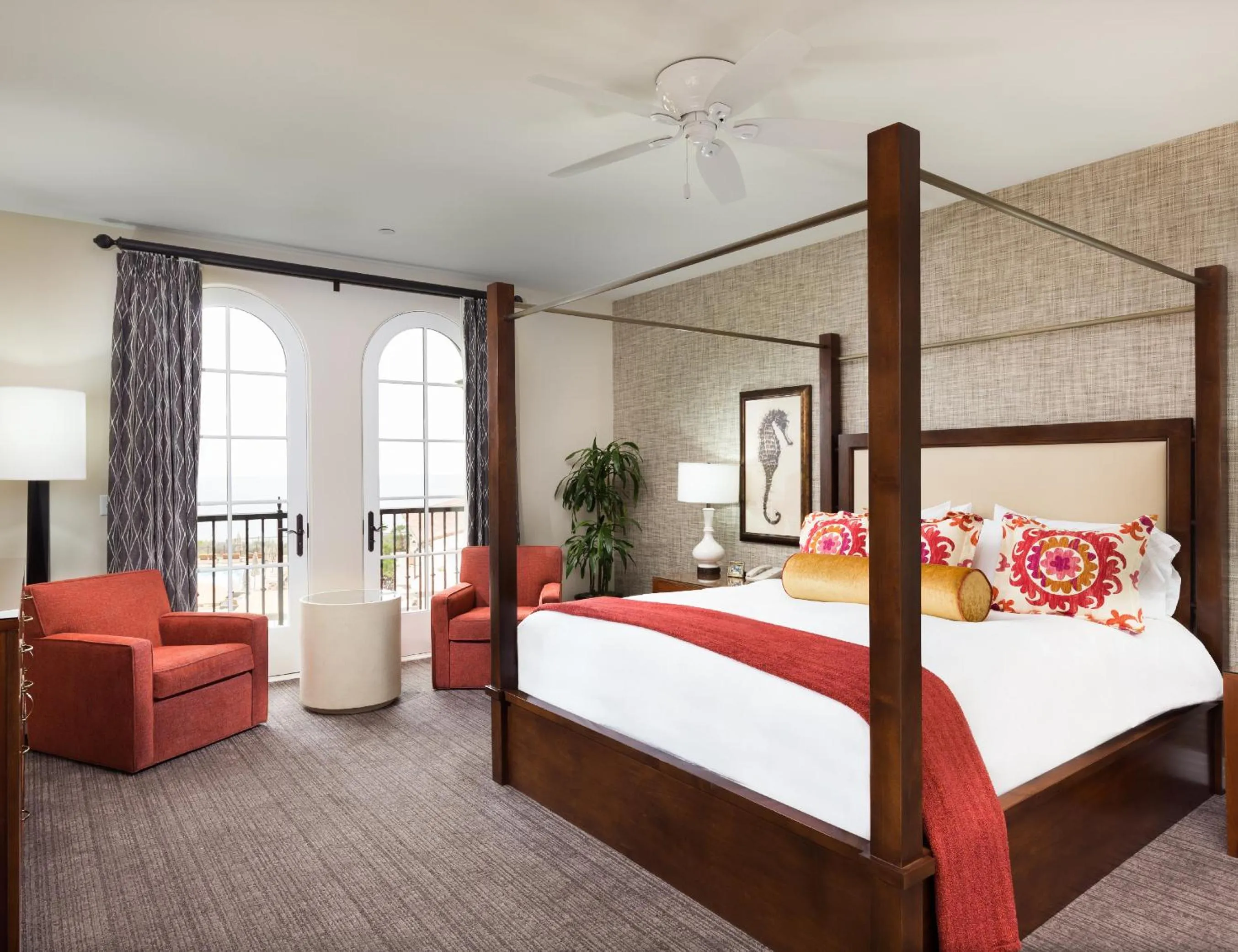 Photo of the whole room, Bed in Terranea Resort