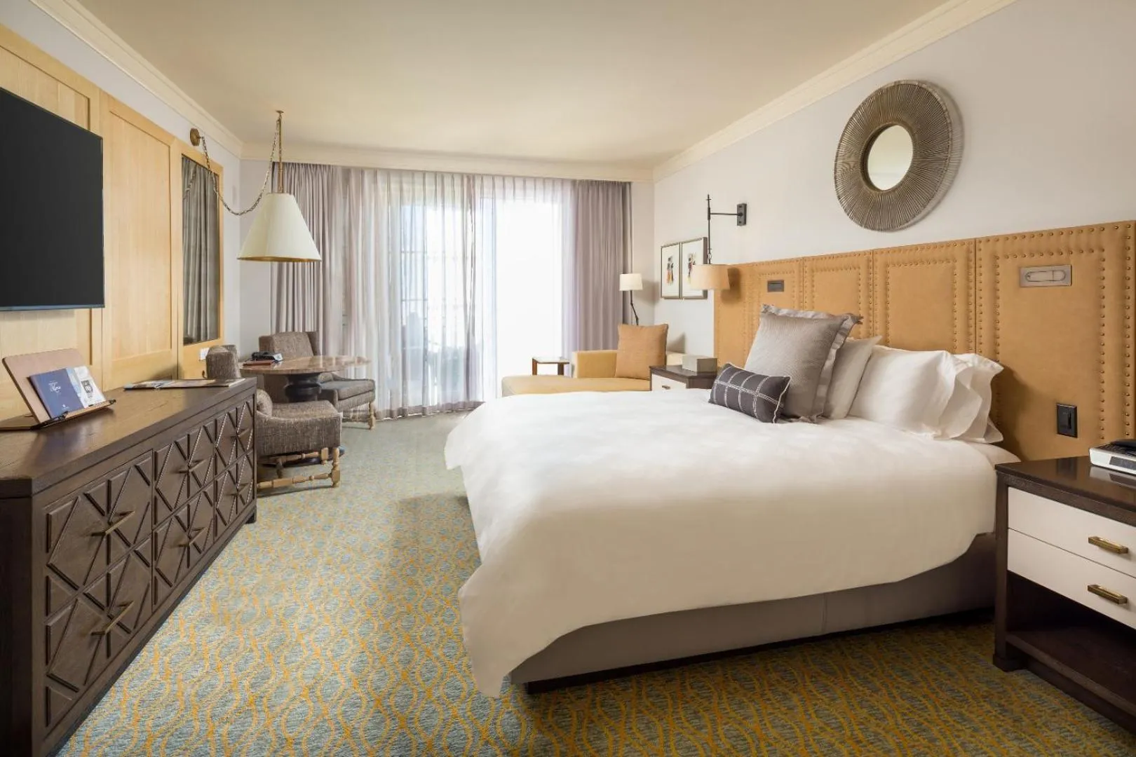 TV and multimedia, Bed in Terranea Resort